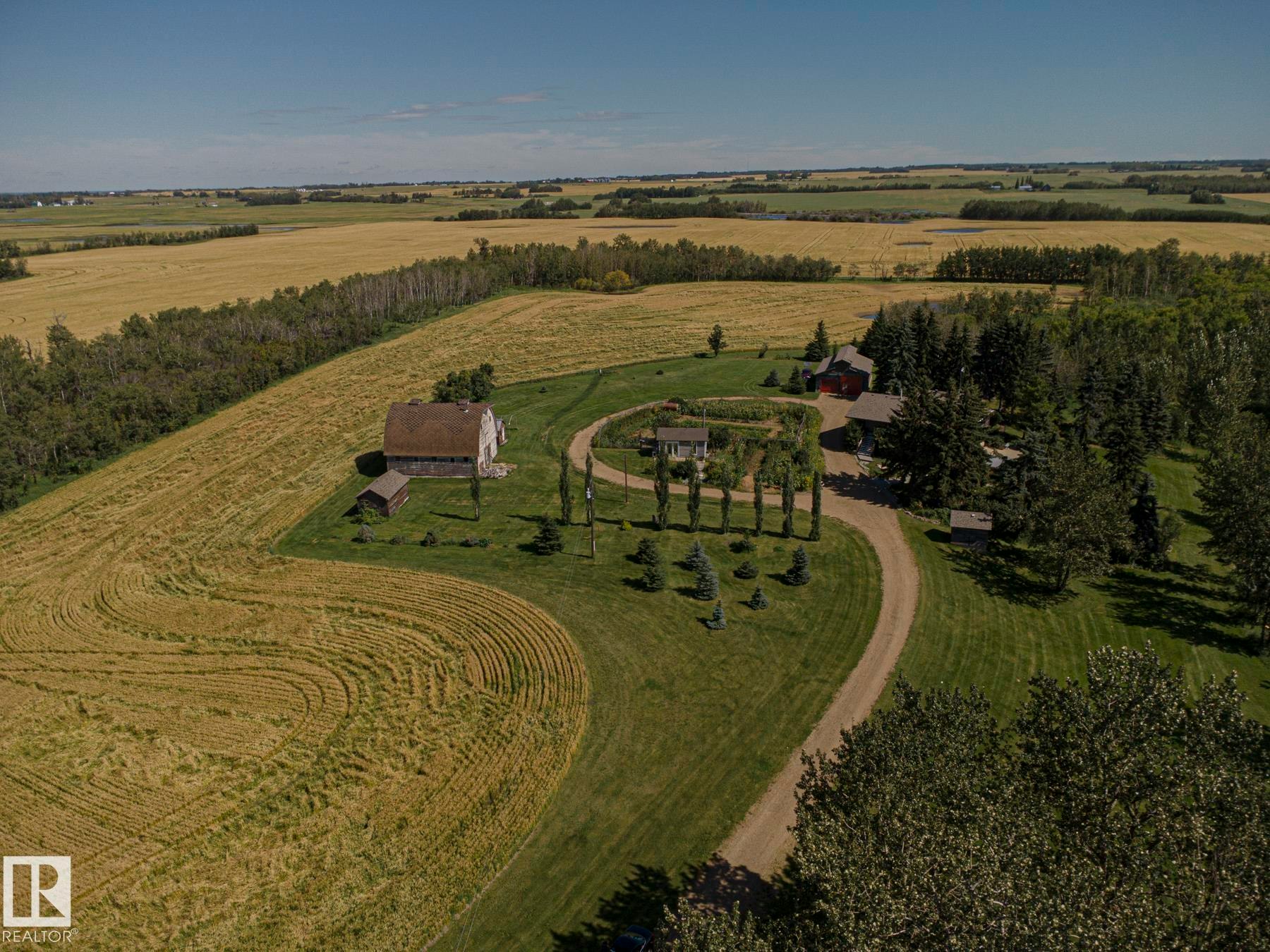 55257 Rge Rd 212, Rural Strathcona County, AB, T8L 4A9