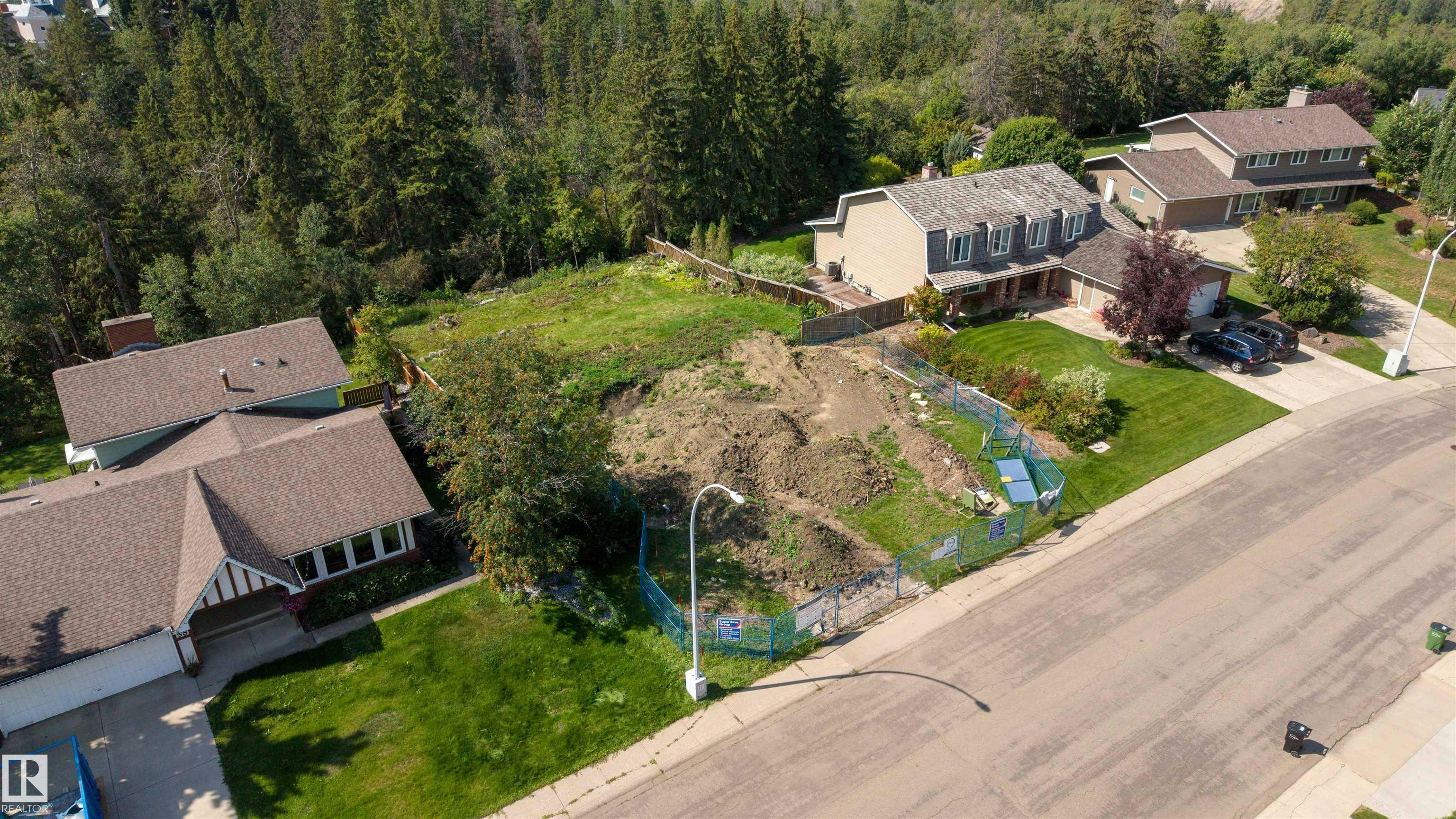 36 Marlboro Road, Edmonton, AB, T6J 2C6