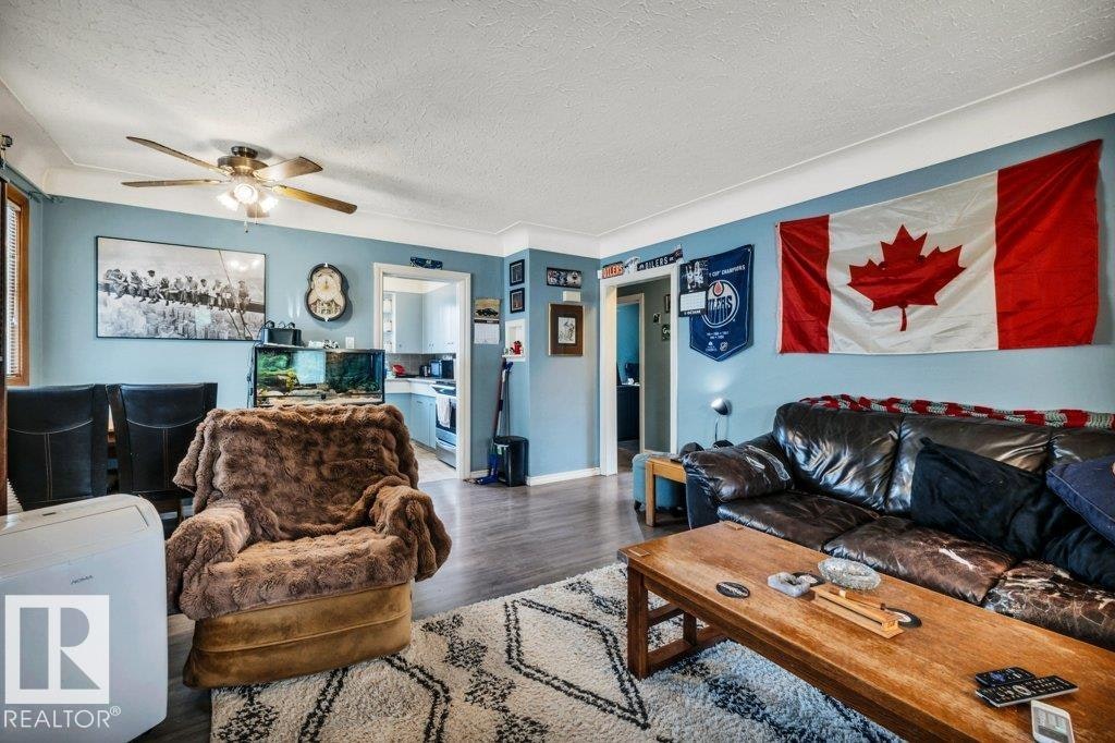 9928 79 Street, Edmonton, AB, T6A 3G1 - 8