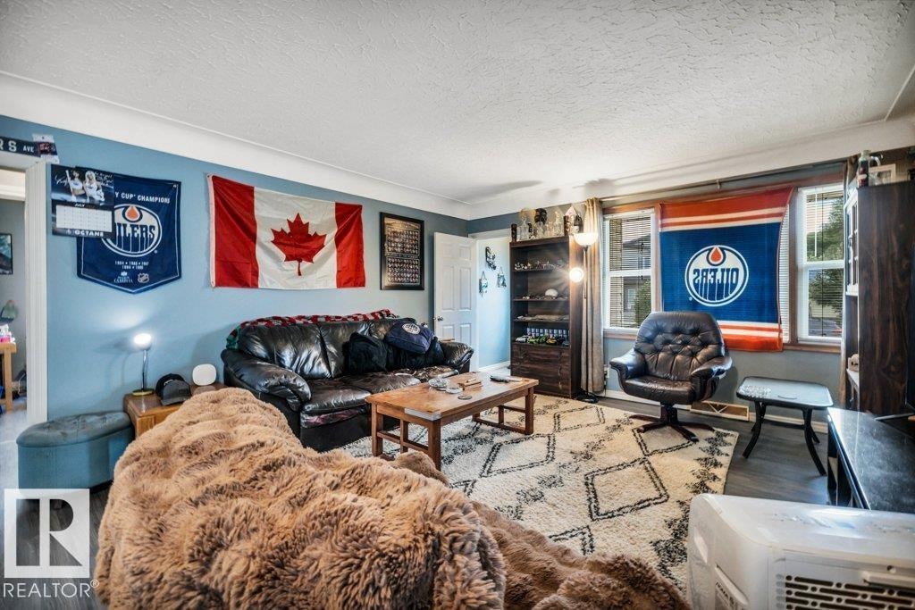 9928 79 Street, Edmonton, AB, T6A 3G1 - 7
