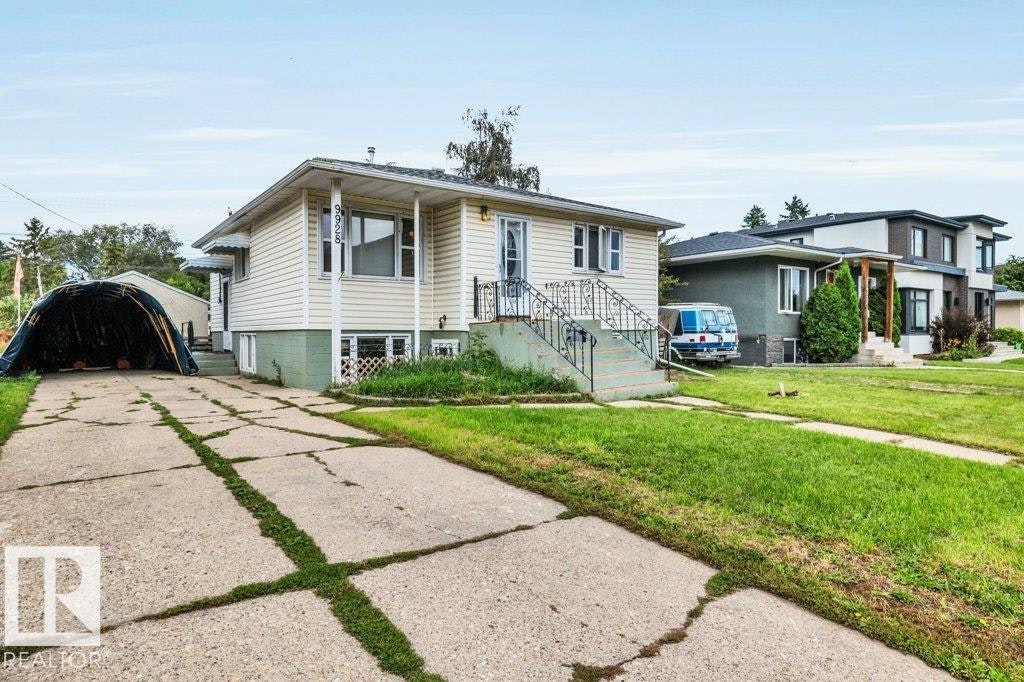 9928 79 Street - 3
