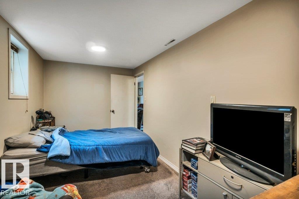 9928 79 Street, Edmonton, AB, T6A 3G1 - 21