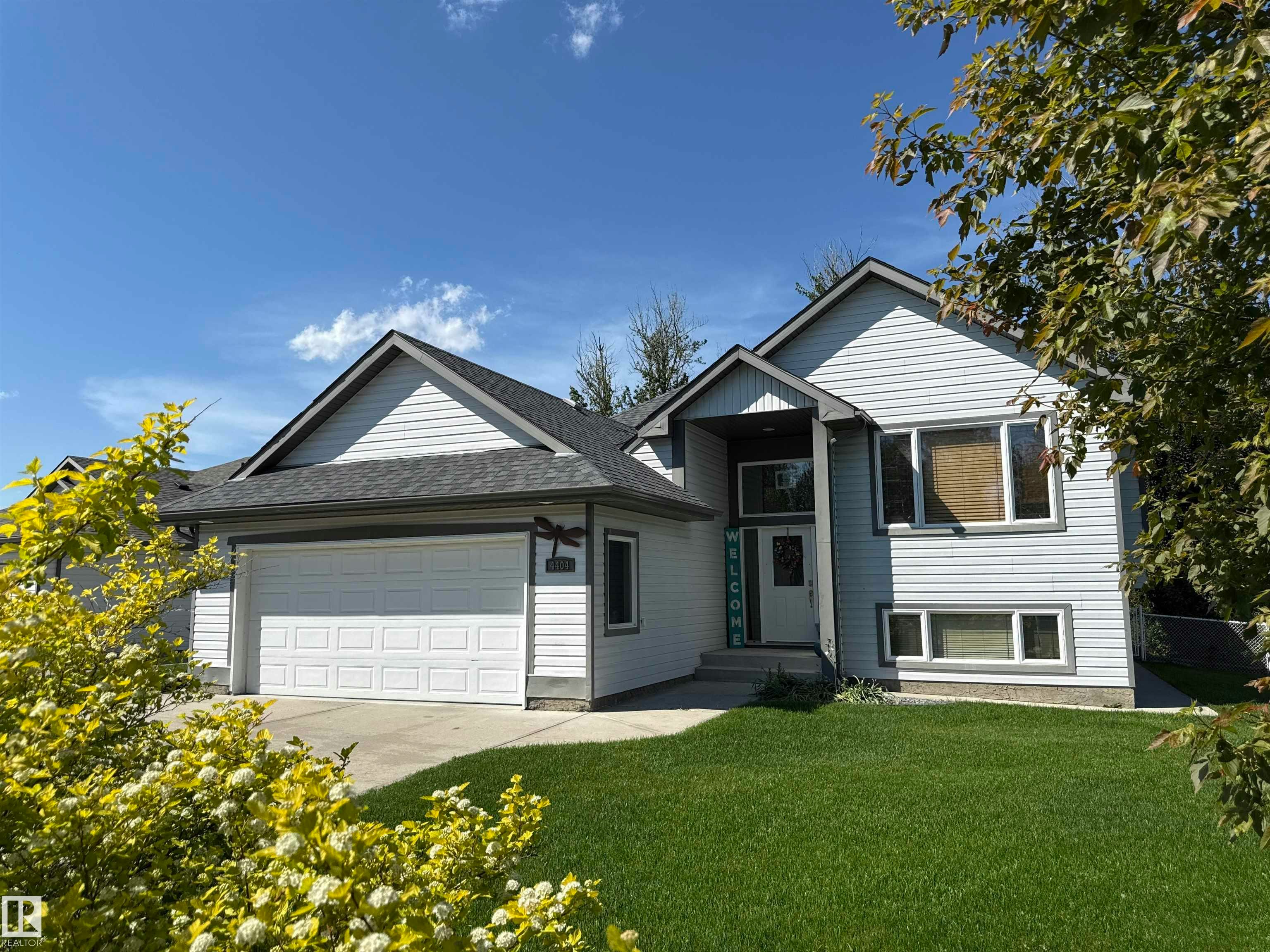 4404 Madsen Avenue, Drayton Valley, AB, T7A 1T9