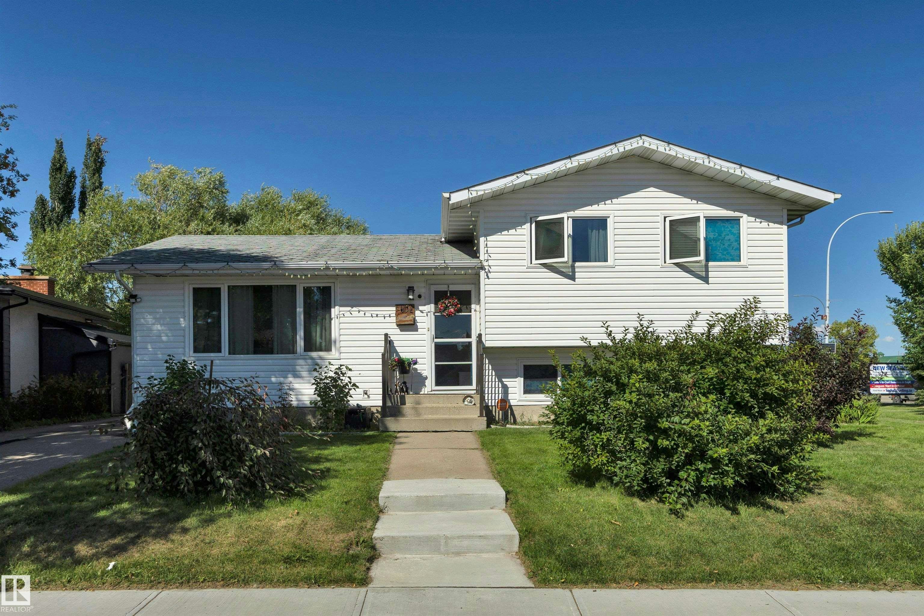 5002 57 Avenue, Leduc, AB, T9E 5S3