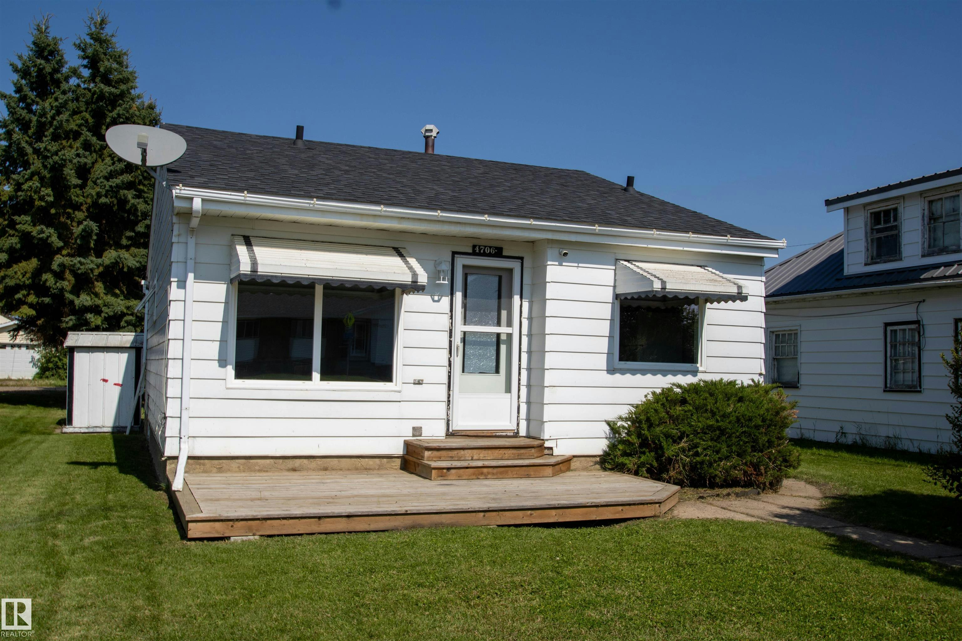 4706 51 Ave, St. Paul Town, AB, T0A 3A1