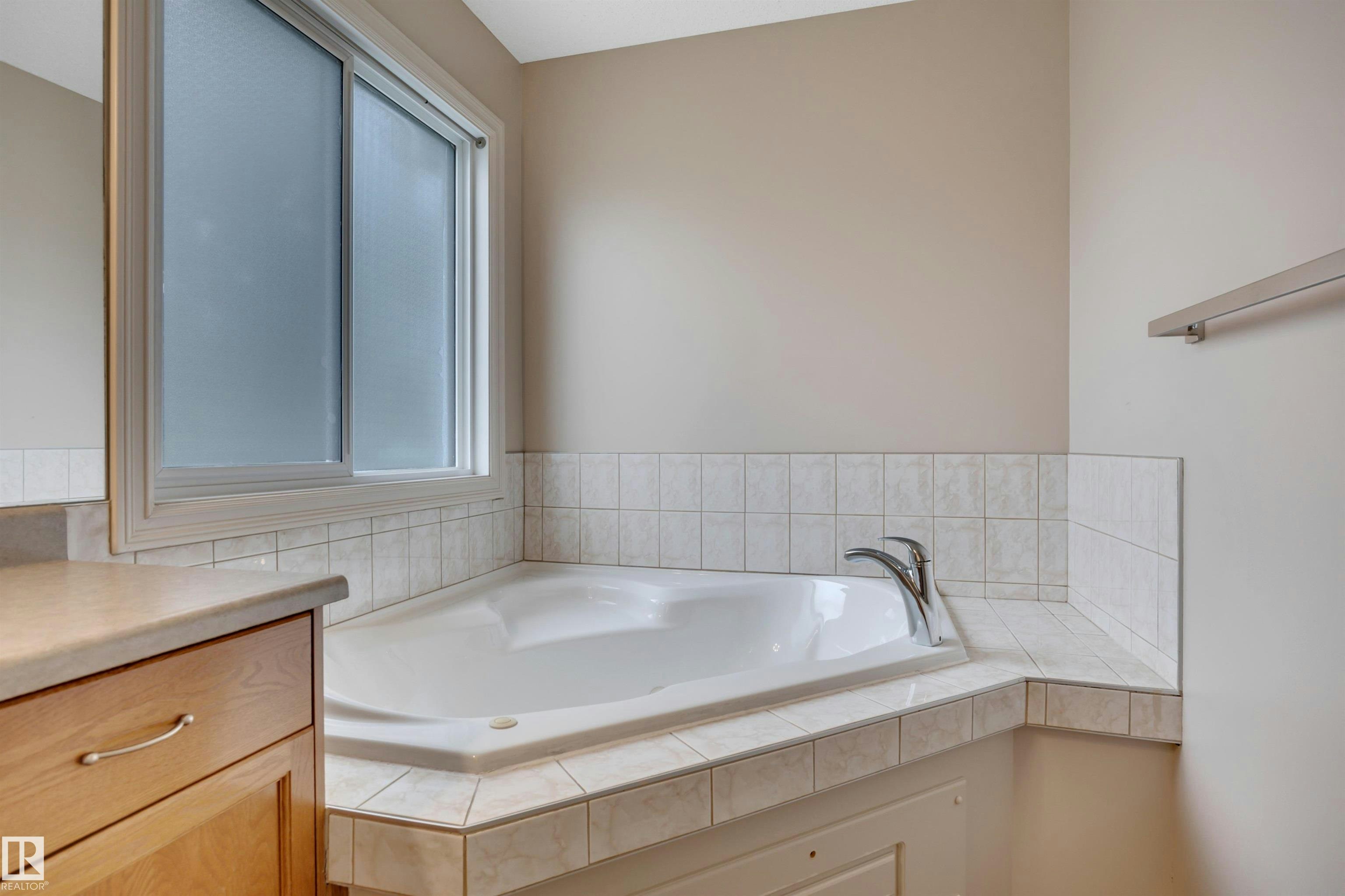 3080 Spence Wynd, Edmonton, AB, T6X 0A5 - 21