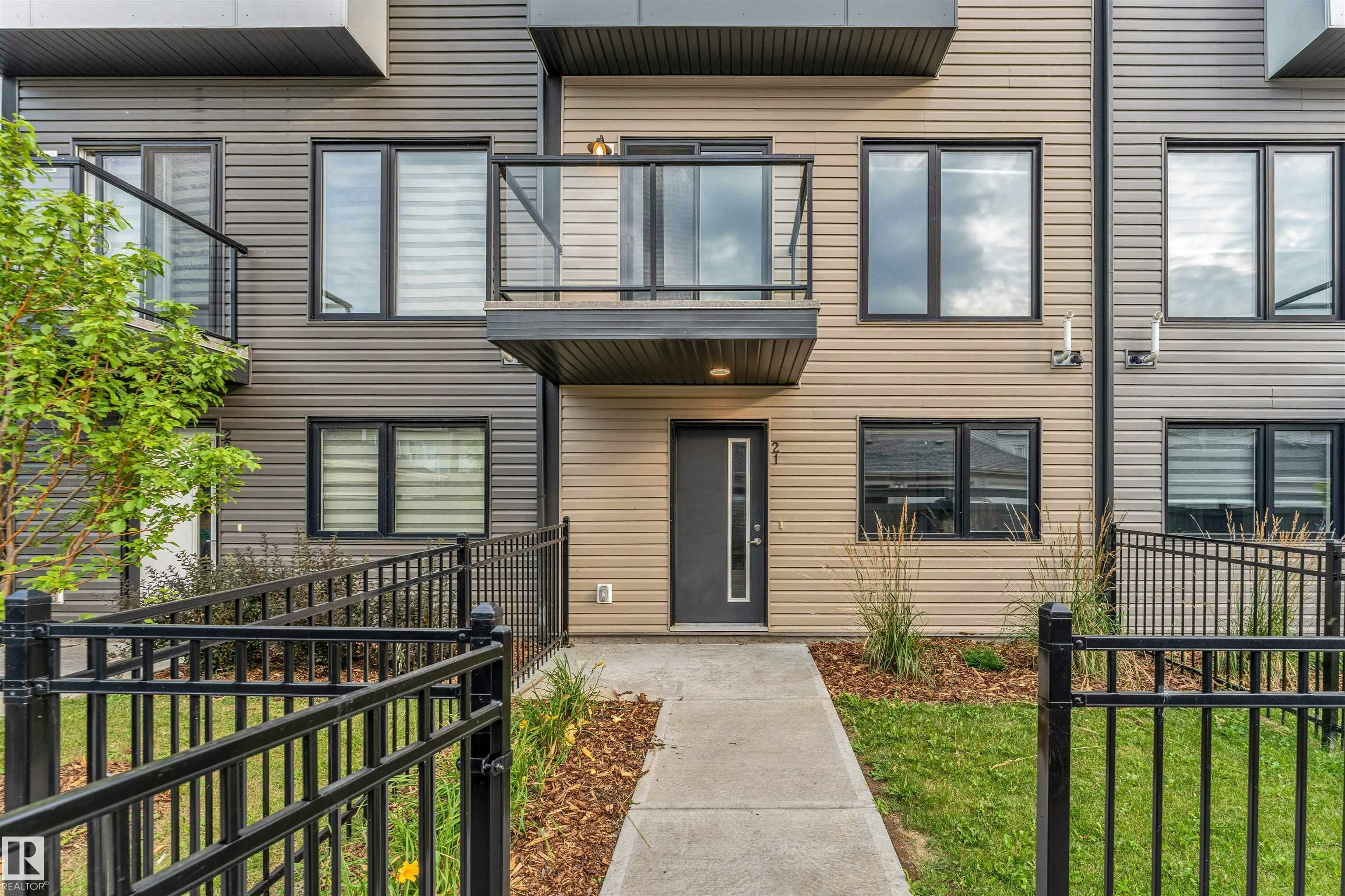 21-11910 35 Avenue, Edmonton, AB, T6W 4Z8