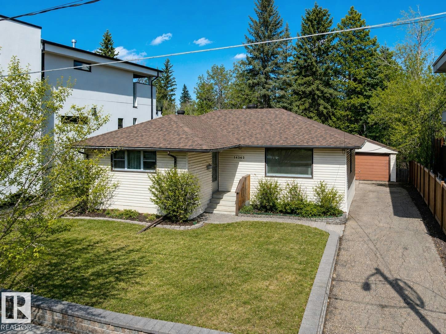 14362 Park Drive, Edmonton, AB, T5R 5V2