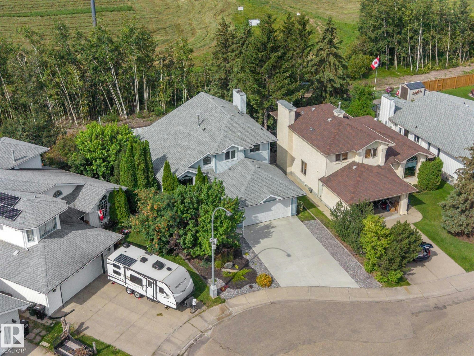 9008 190 Street, Edmonton, AB, T5T 5W1