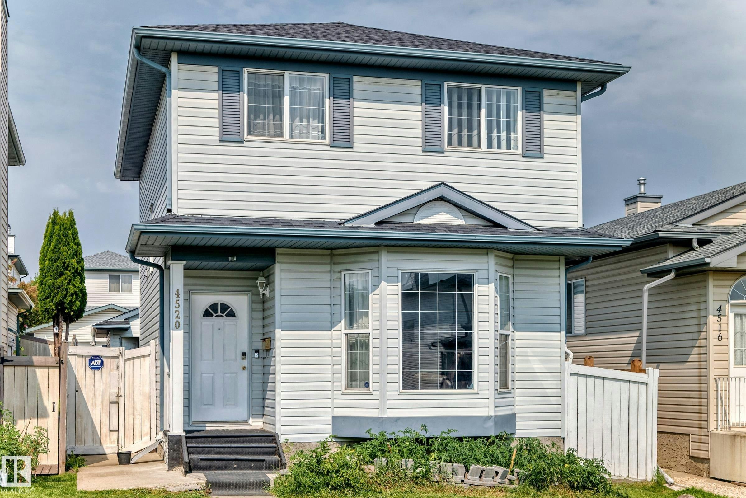 4520 149 Avenue, Edmonton, AB, T5Y 2Z1