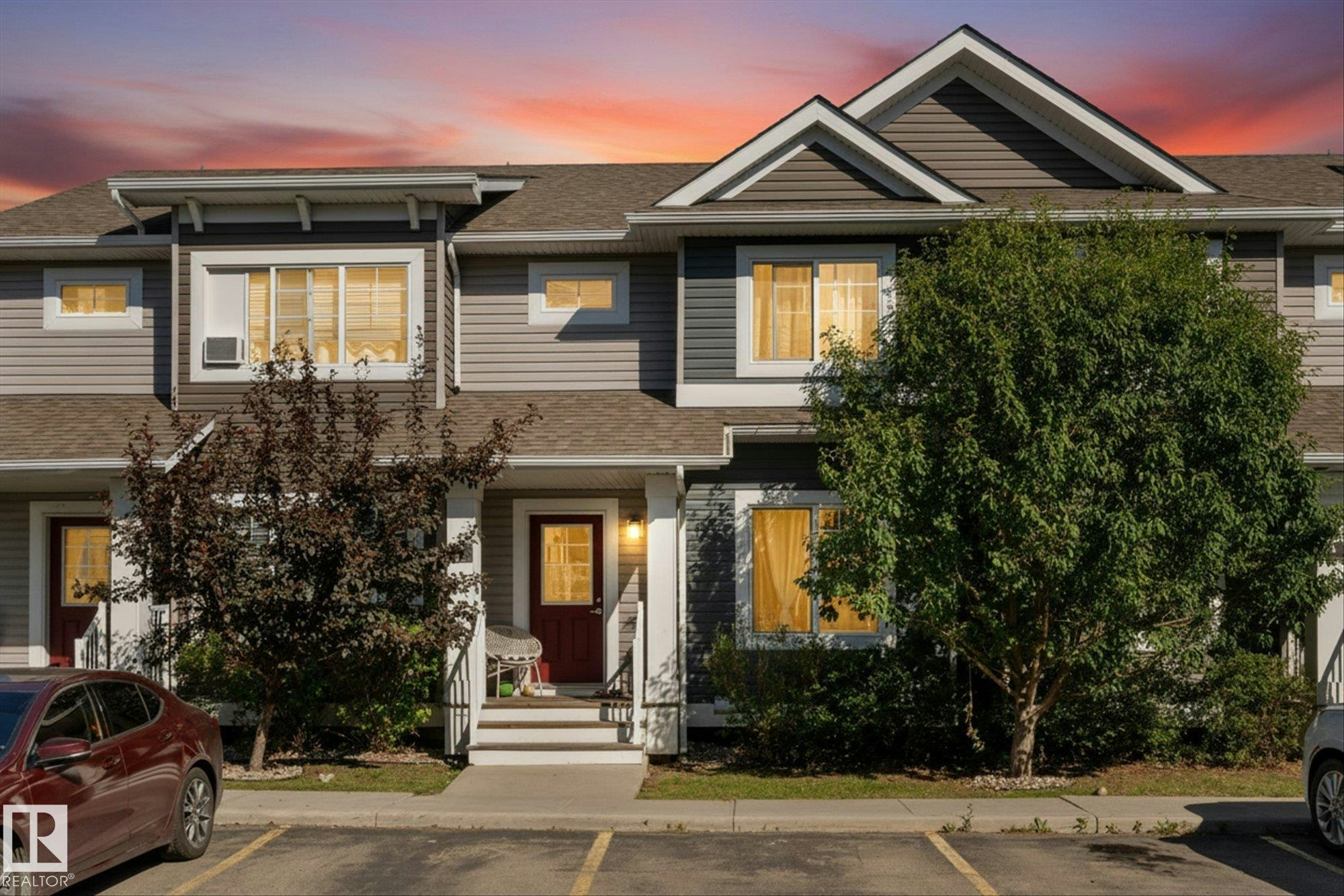 2-5203 149 Avenue, Edmonton, AB, T5A 1B5