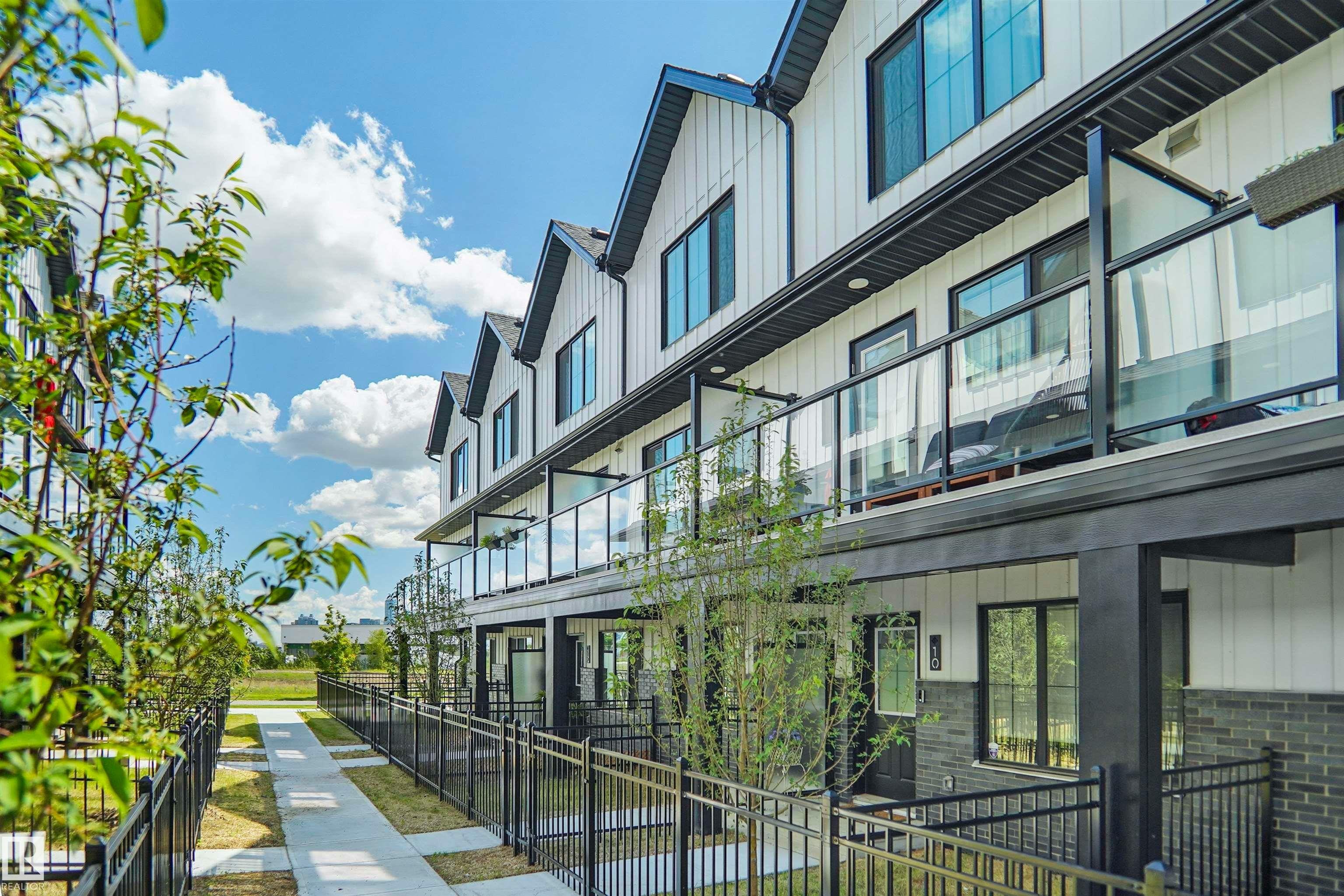 11-29 Airport Road, Edmonton, AB, T5G 2P9