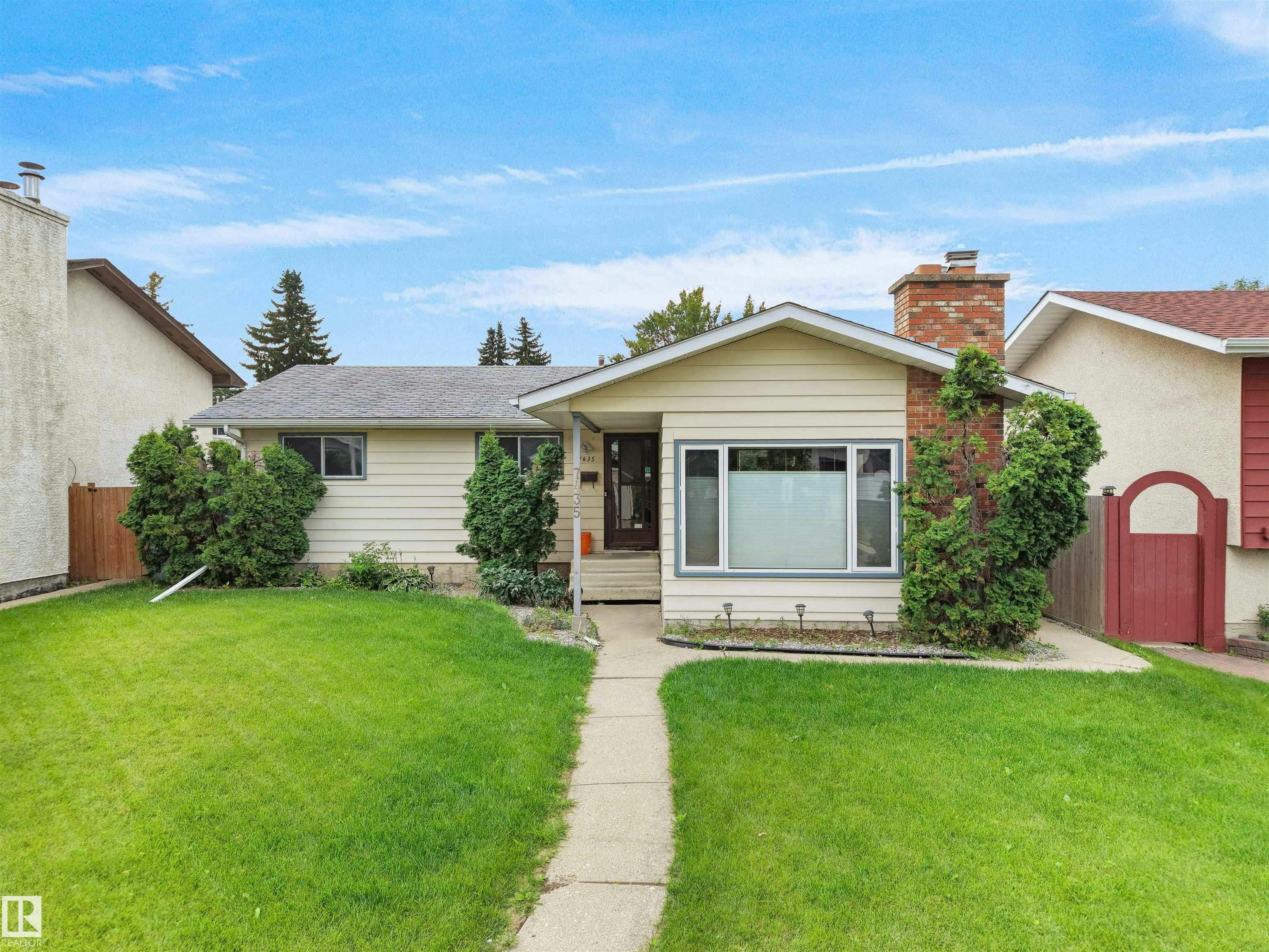 7435 32 Avenue, Edmonton, AB, T6K 1J9