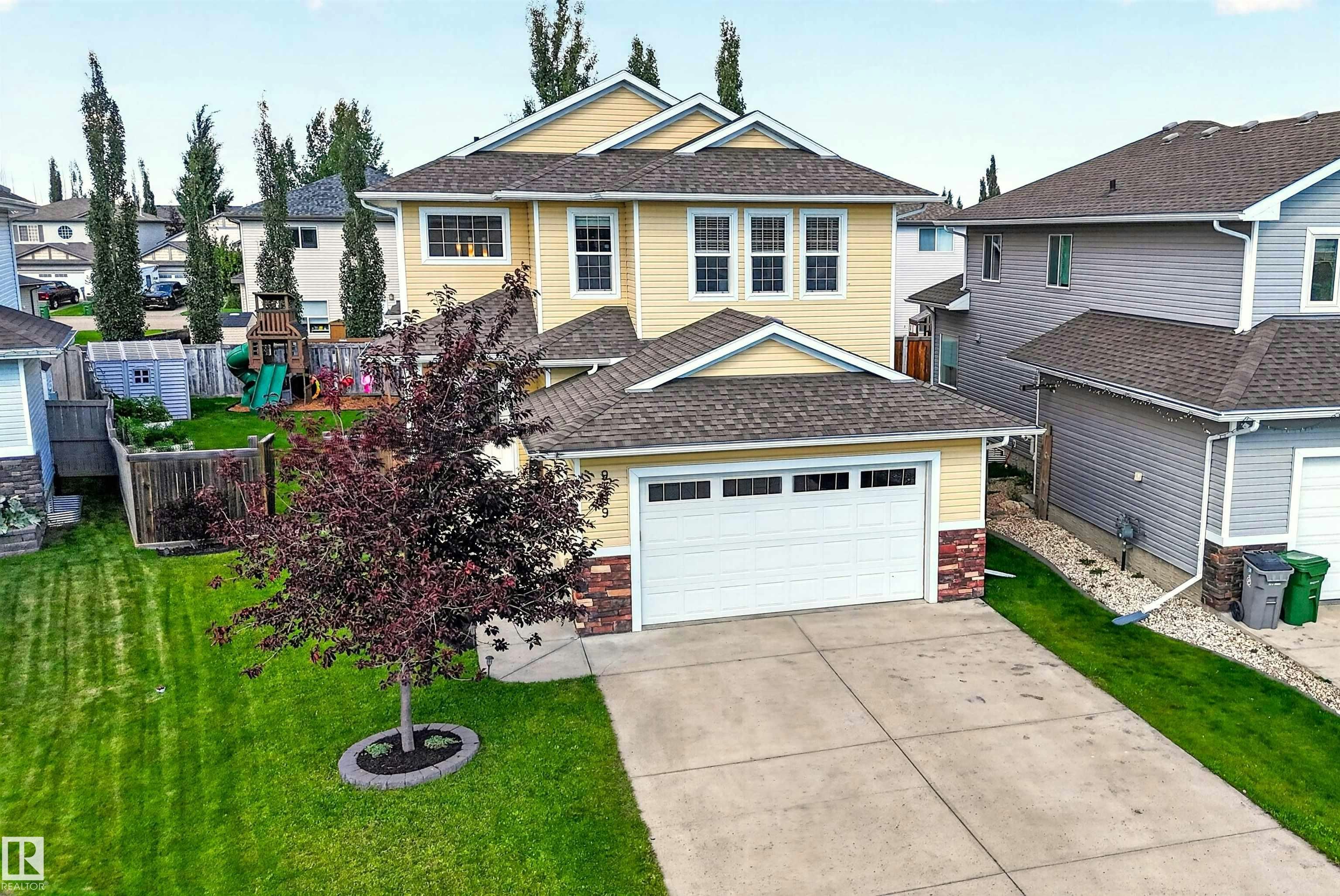 9709 89 Street, Morinville, AB, T8R 2N6
