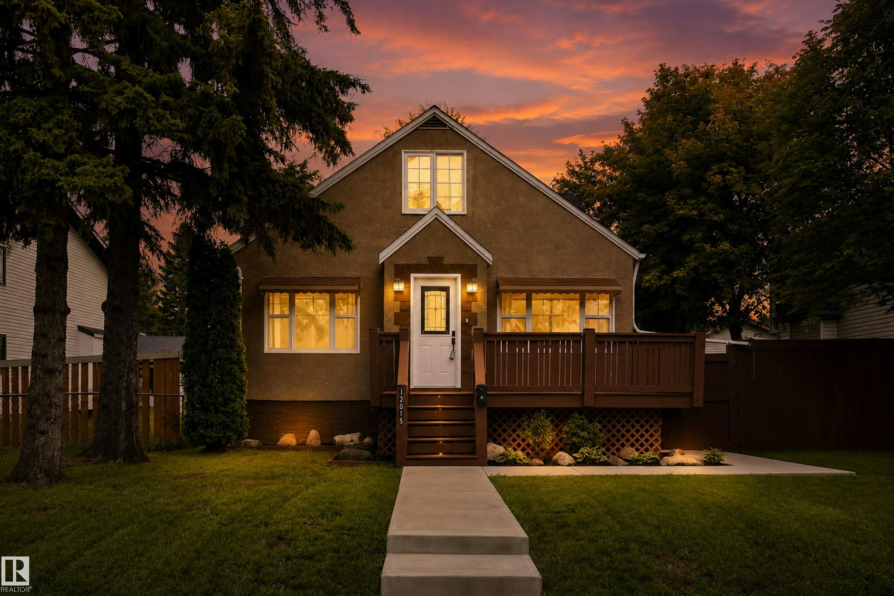 12015 124 Street, Edmonton, AB, T5L 0M8