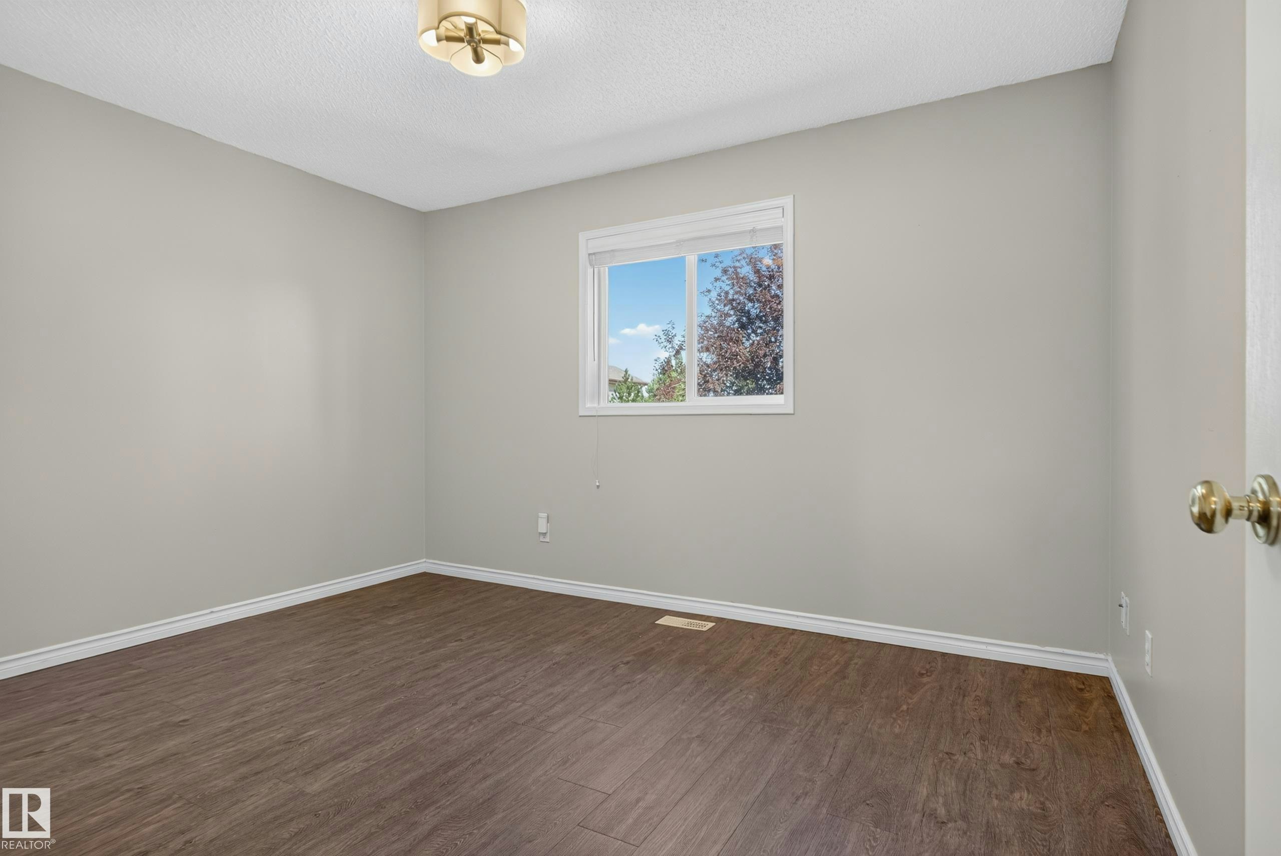 2035 Blackmud Creek Drive, Edmonton, AB, T6W 1E7 - 22