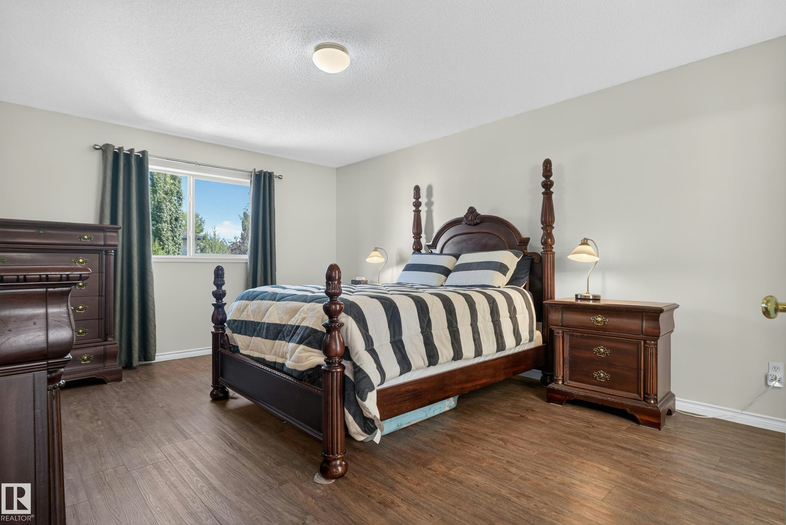 2035 Blackmud Creek Drive, Edmonton, AB, T6W 1E7 - 14