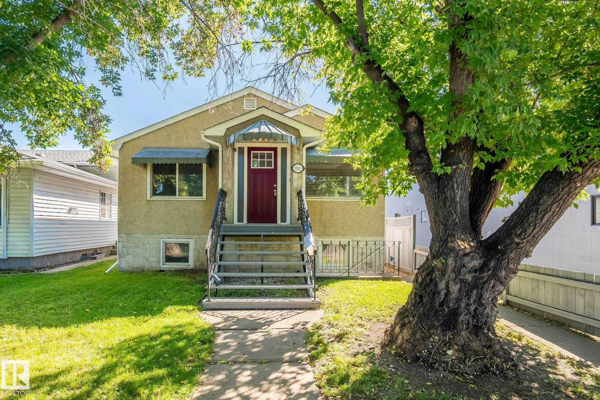 11811 70 Street, Edmonton, AB, T5B 1T8