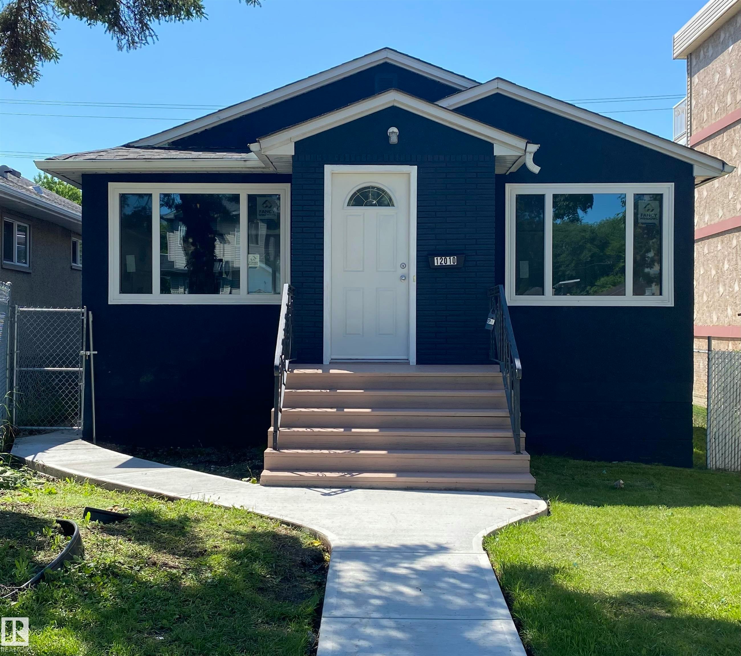 12010 66 Street, Edmonton, AB, T5B 1J6