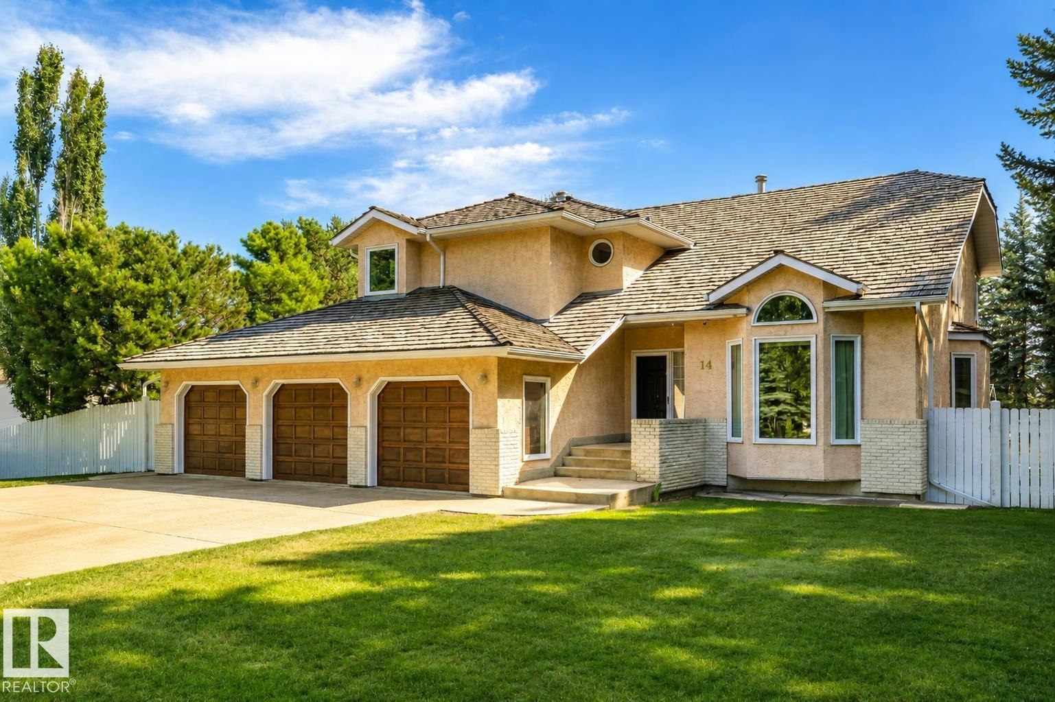 14 Highlands Place, Wetaskiwin, AB, T9A 3G9