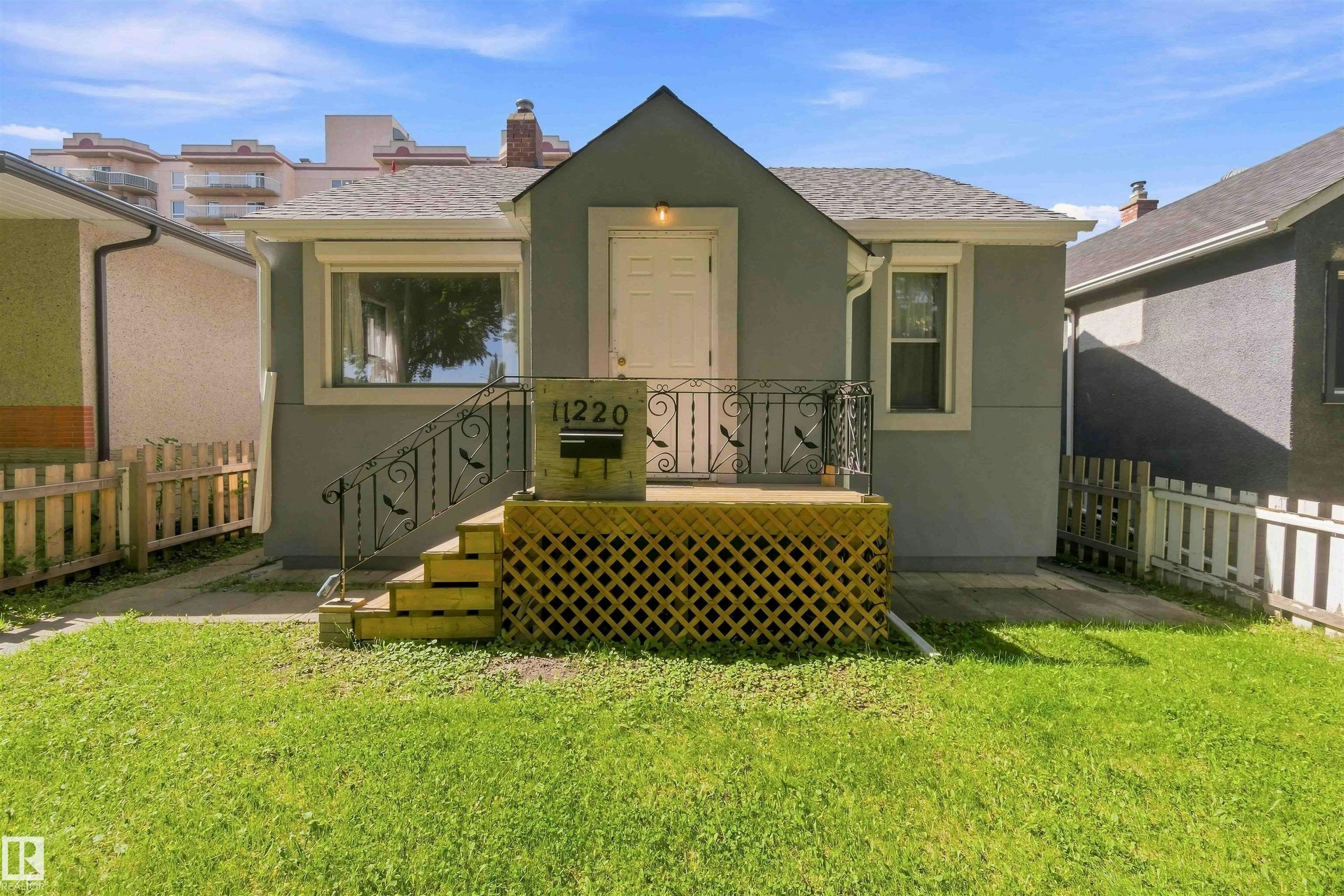 11220 84 Street, Edmonton, AB, T5B 3A9