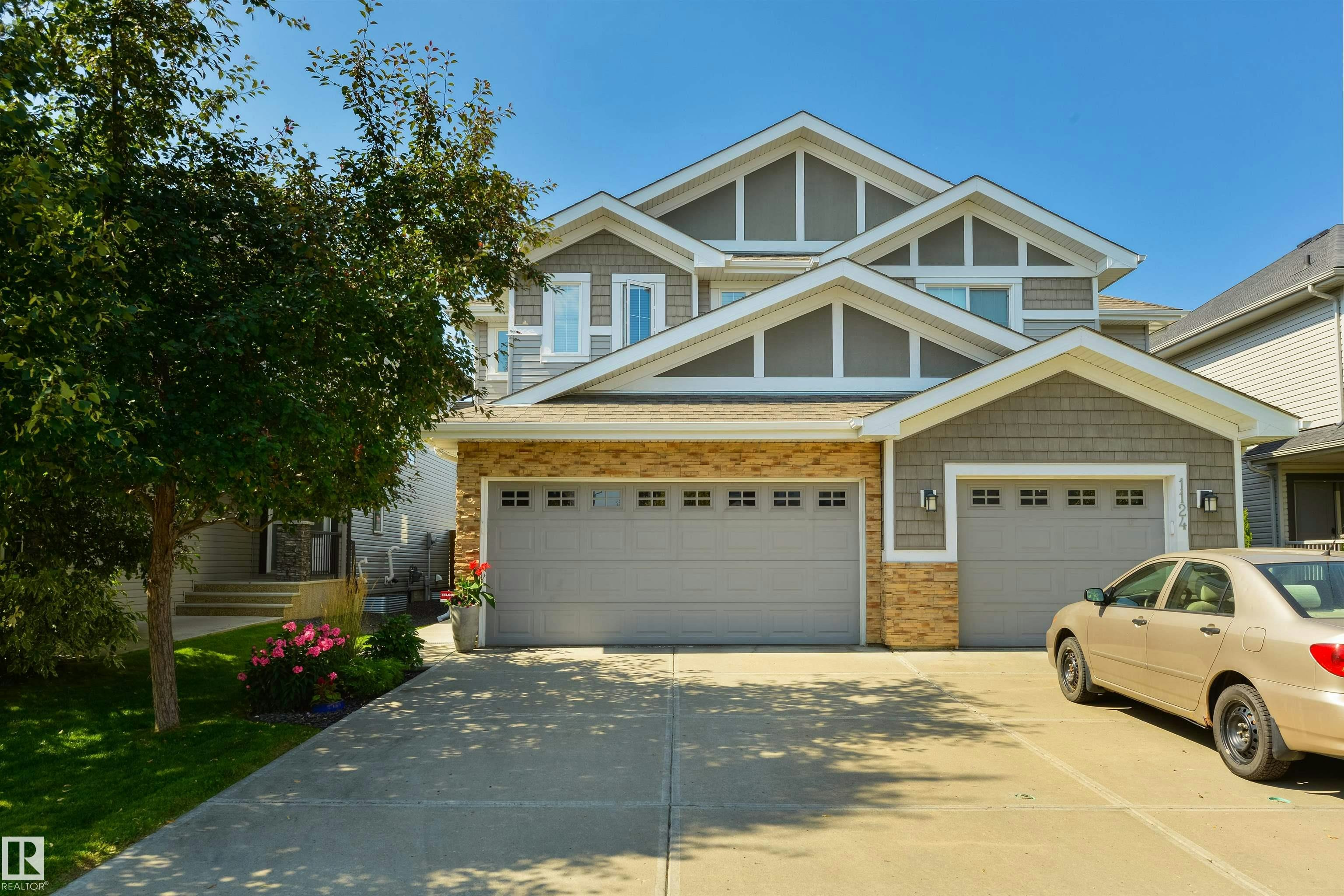 1126 162 Street, Edmonton, AB, T6W 2L1