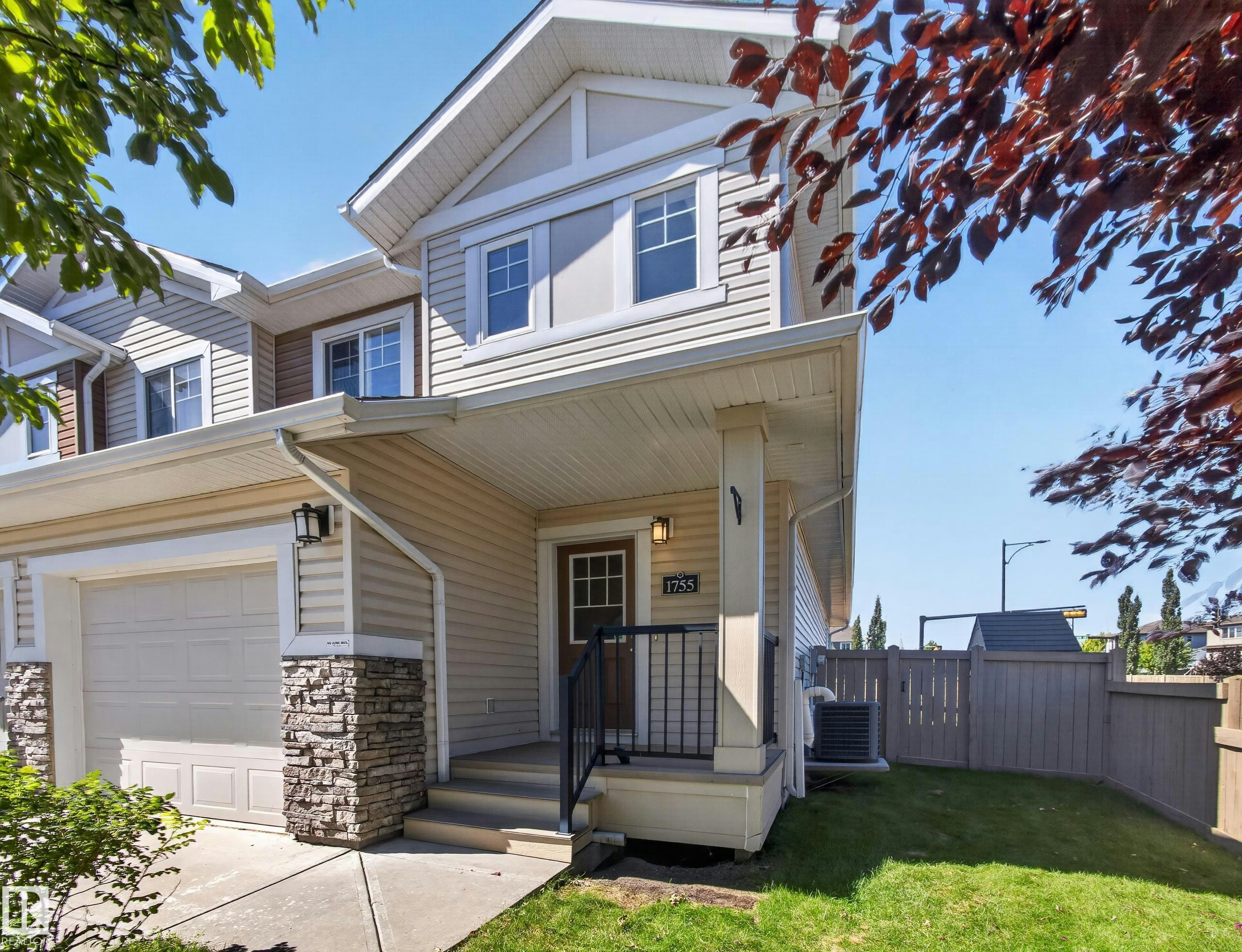 1755 Hammond Crescent, Edmonton, AB, T6M 0K4