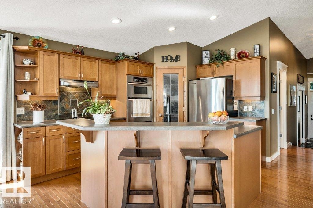 715 Hooke Place, Edmonton, AB, T5A 5H4 - 13