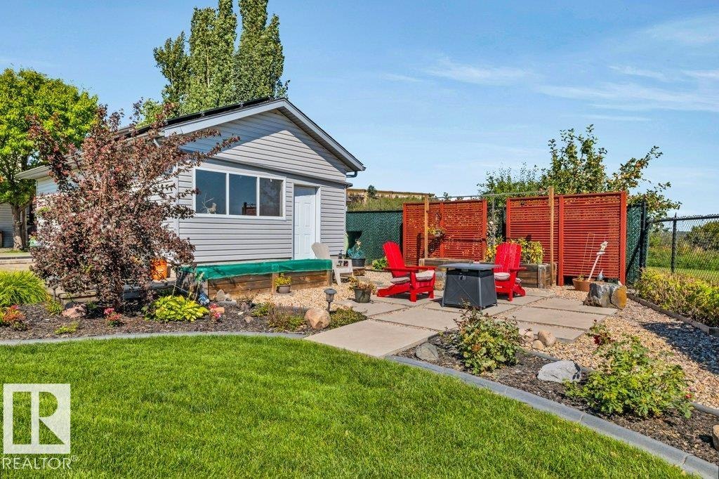 715 Hooke Place, Edmonton, AB, T5A 5H4 - 54