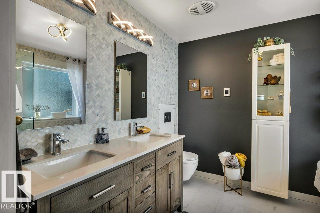 715 Hooke Place, Edmonton, AB, T5A 5H4 - 27