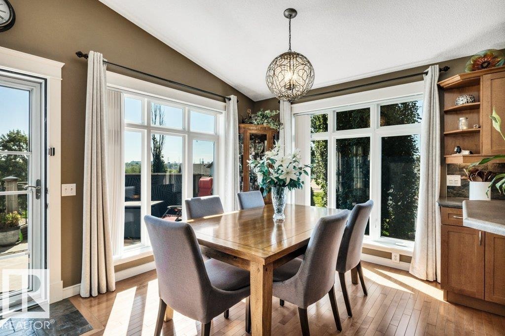 715 Hooke Place, Edmonton, AB, T5A 5H4 - 22