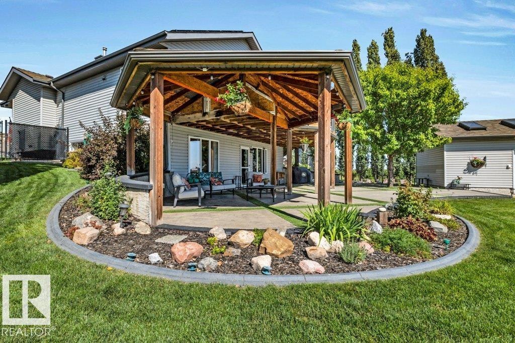715 Hooke Place, Edmonton, AB, T5A 5H4 - 49