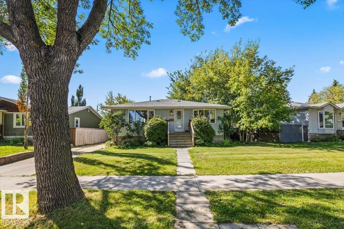 10990 135 Street, Edmonton, AB, T5M 1K2