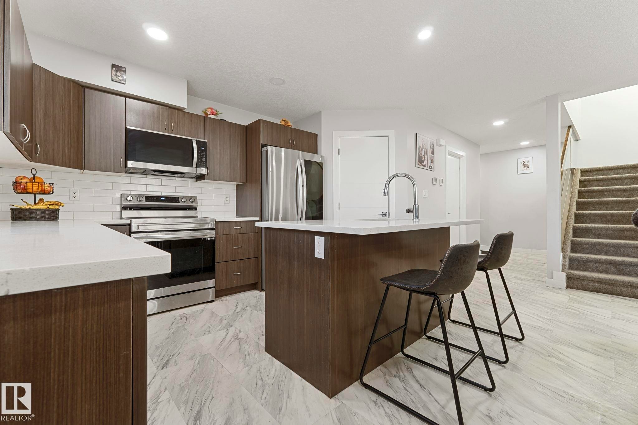 8955 150 Street, Edmonton, AB, T5R 1E6