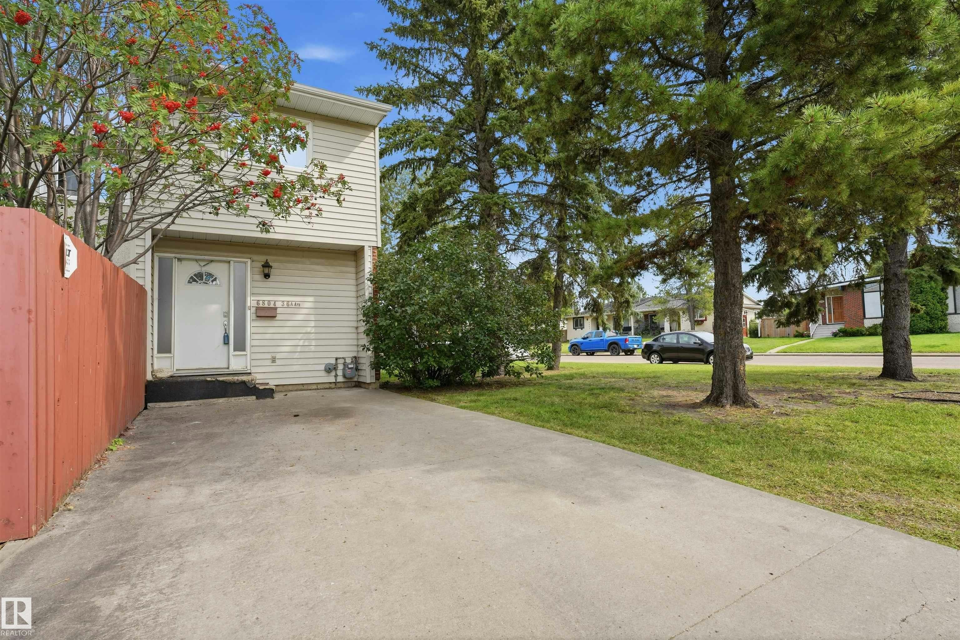 6804 36a Avenue, Edmonton, AB, T6K 1S3