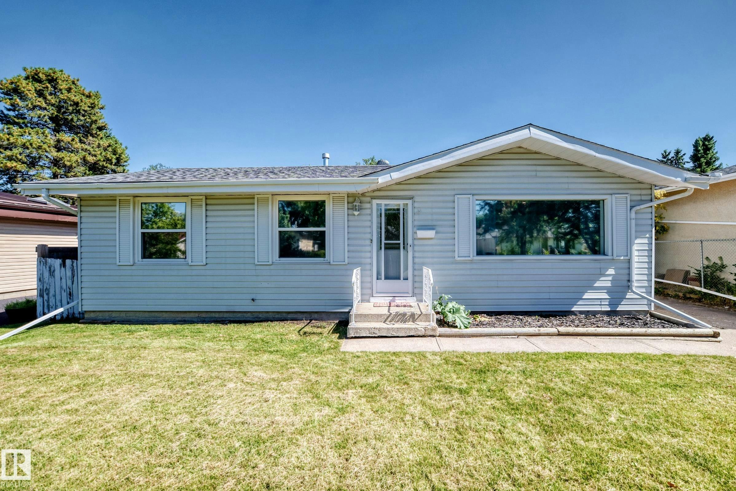 3 Grantham Place, St. Albert, AB, T8N 0W8