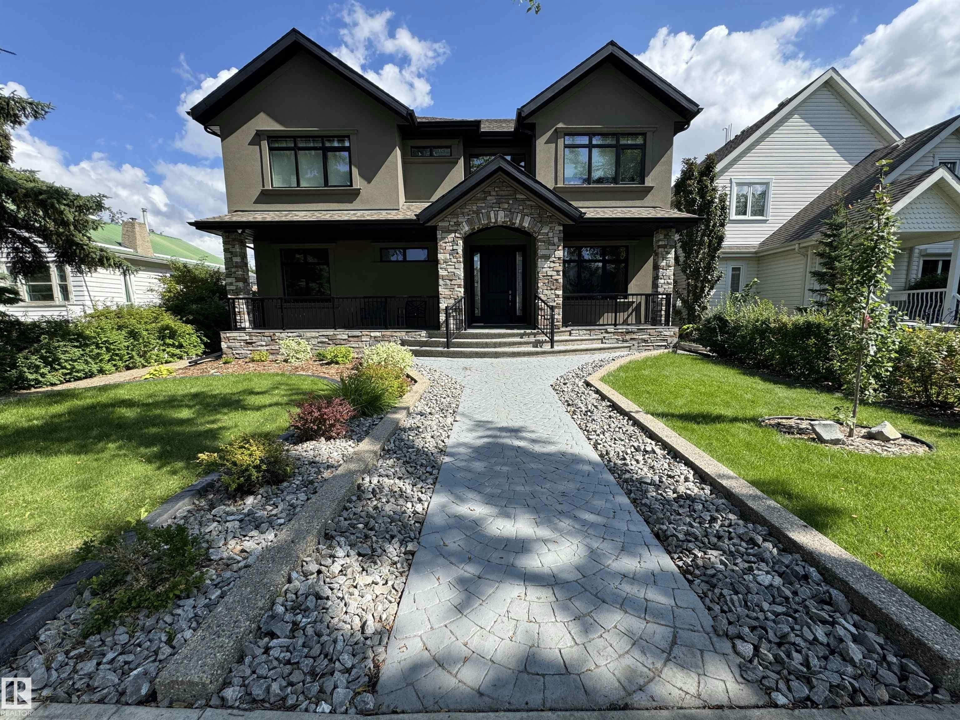 10821 128 Street, Edmonton, AB, T5M 0W3
