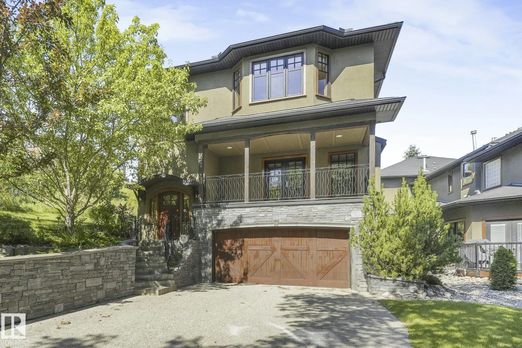 9404 100a Avenue, Edmonton, AB, T5H 4S2