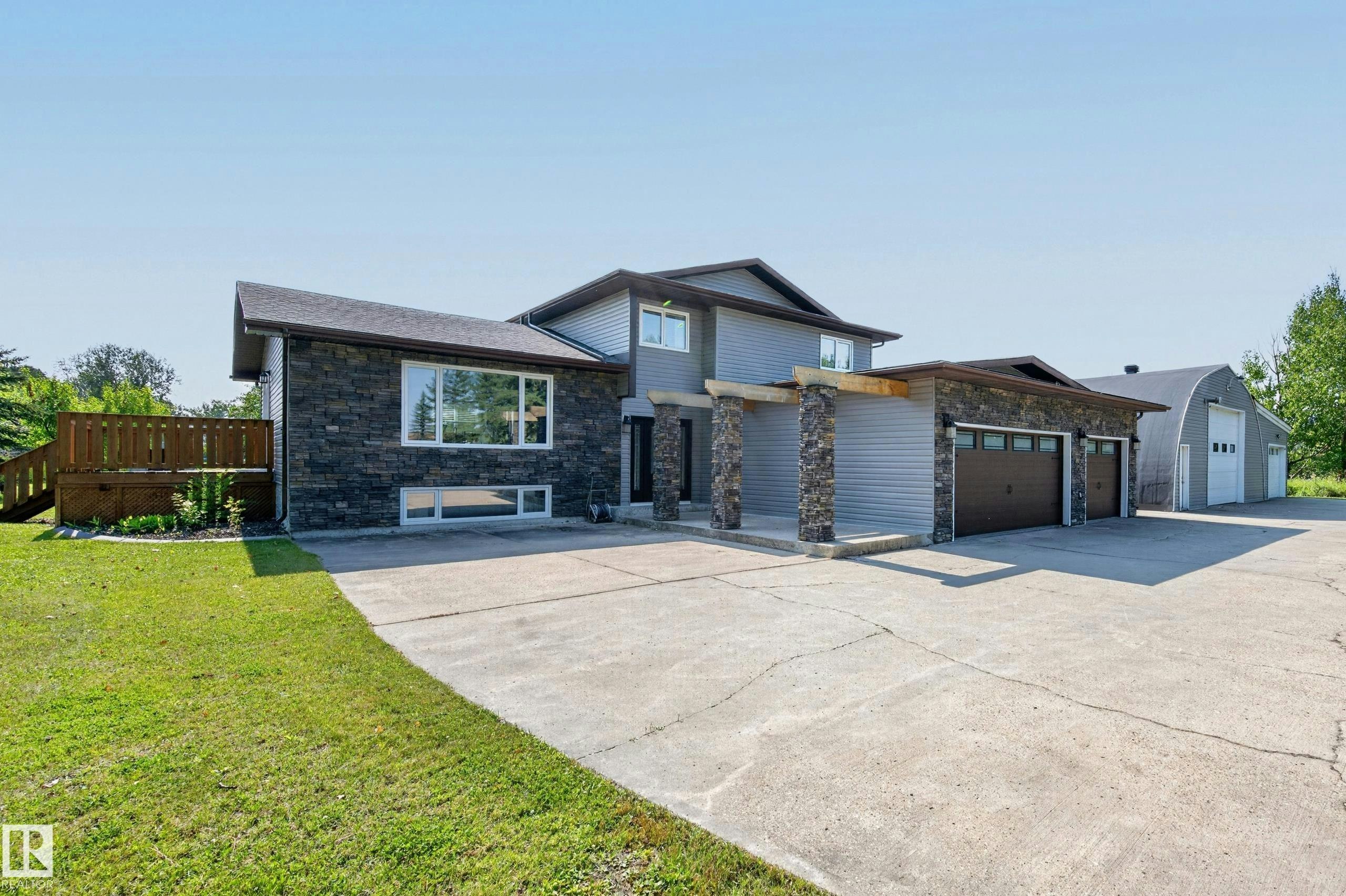 49-52349 Rge Road 222, Rural Strathcona County, AB, T8C 1A4
