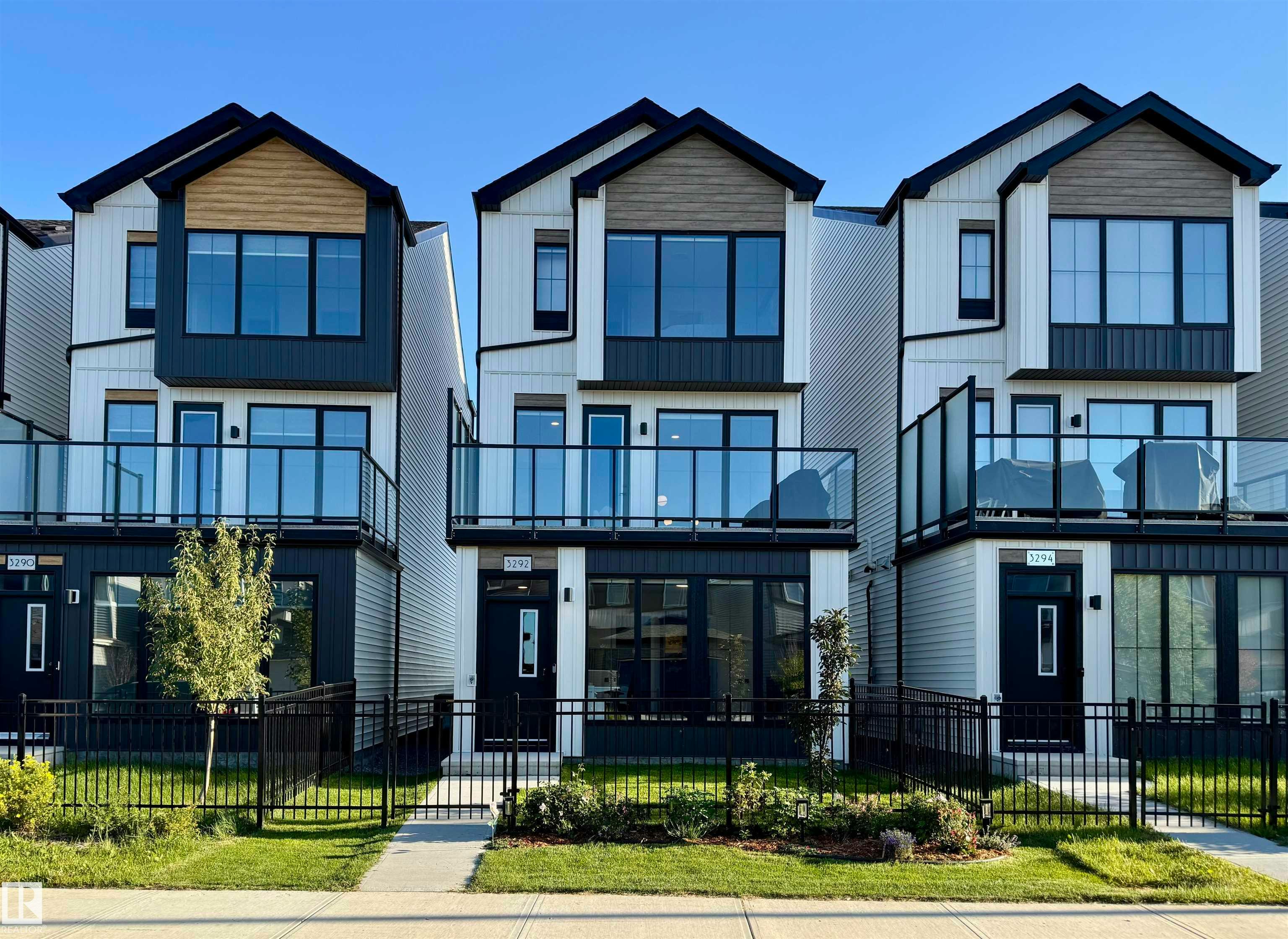 3292 Kulay Way, Edmonton, AB, T6W 5B5