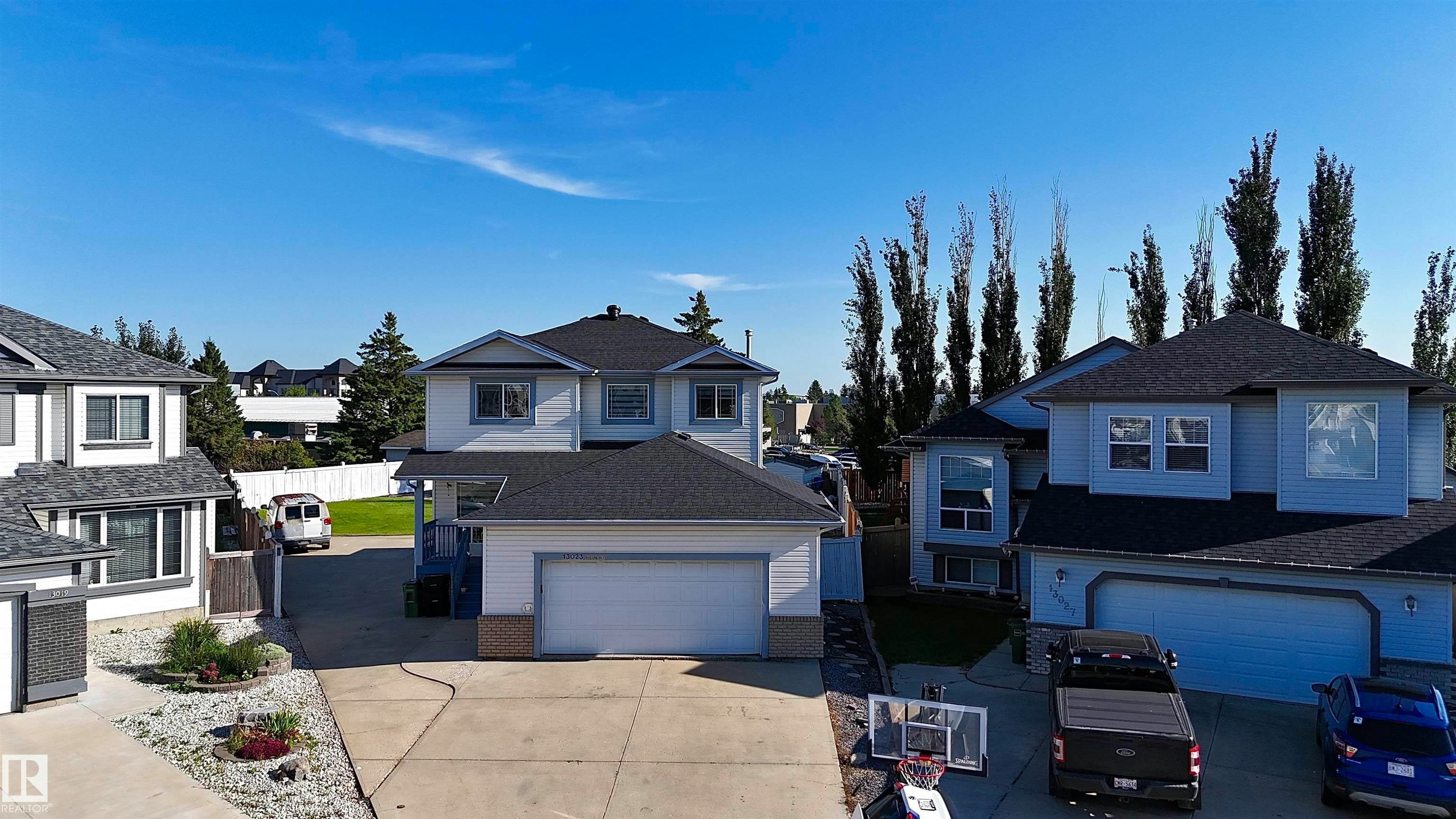 13023 Hudson Way, Edmonton, AB, T6V 1M4