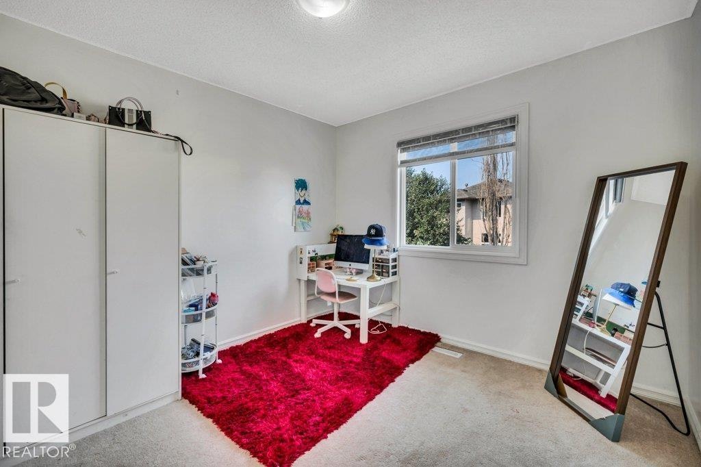 2426 34a Avenue, Edmonton, AB, T6T 0B1 - 32