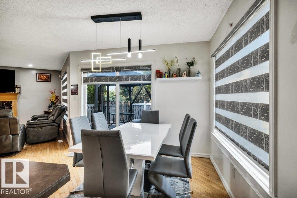 2426 34a Avenue, Edmonton, AB, T6T 0B1 - 18