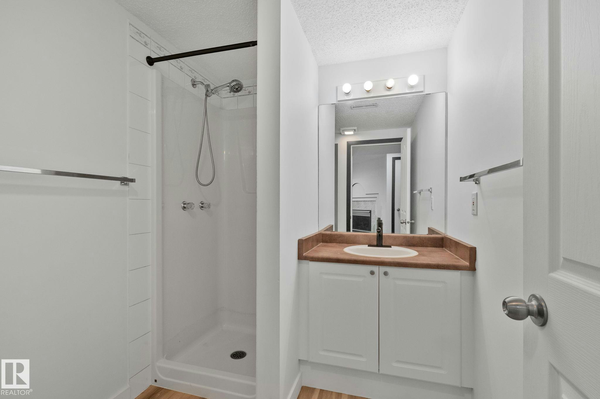 15055 128 Street, Edmonton, AB, T6V 1E8 - 14