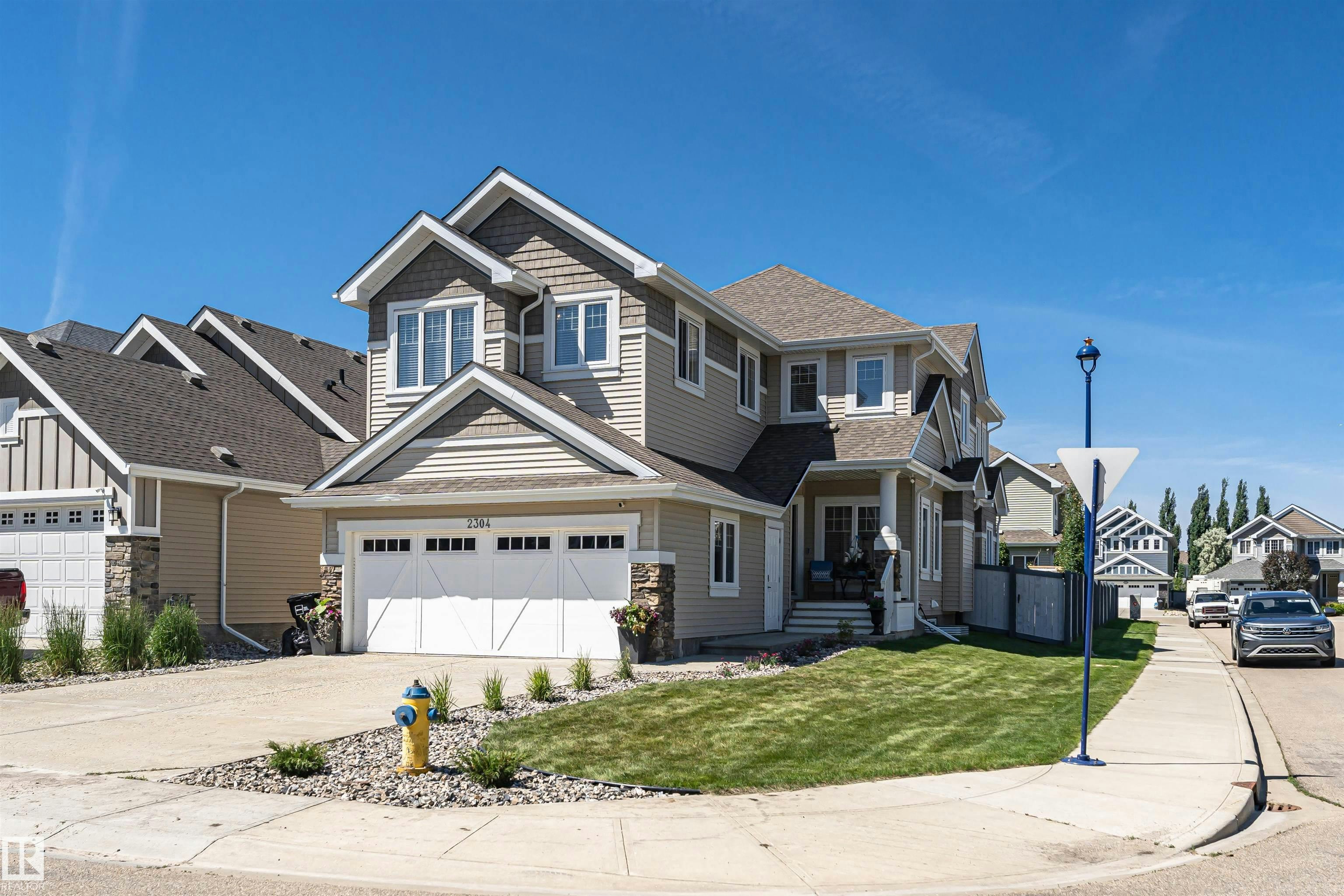 2304 89 Street, Edmonton, AB, T6X 0R9