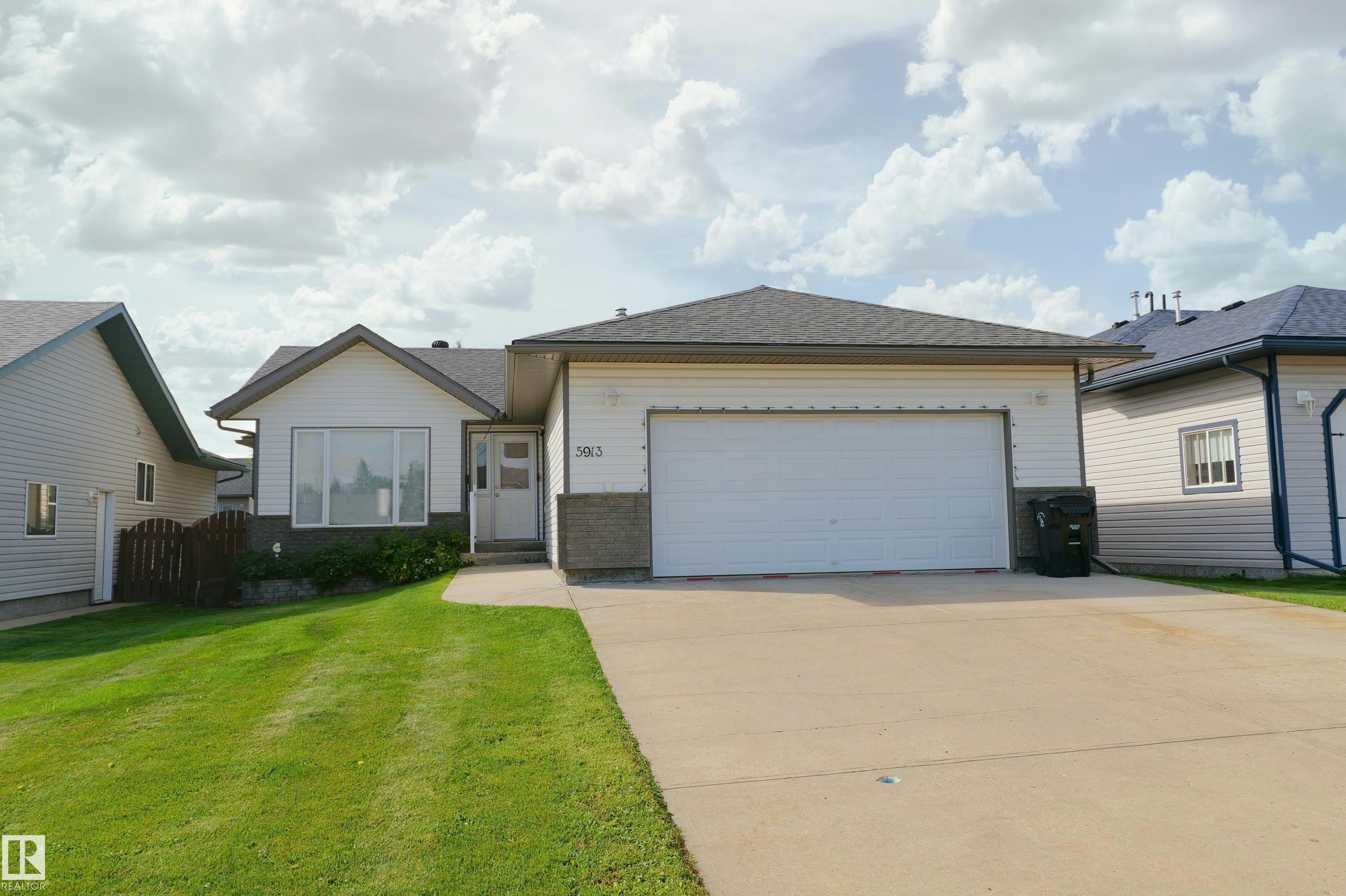 5913 52 Avenue, Barrhead, AB, T7N 1N6