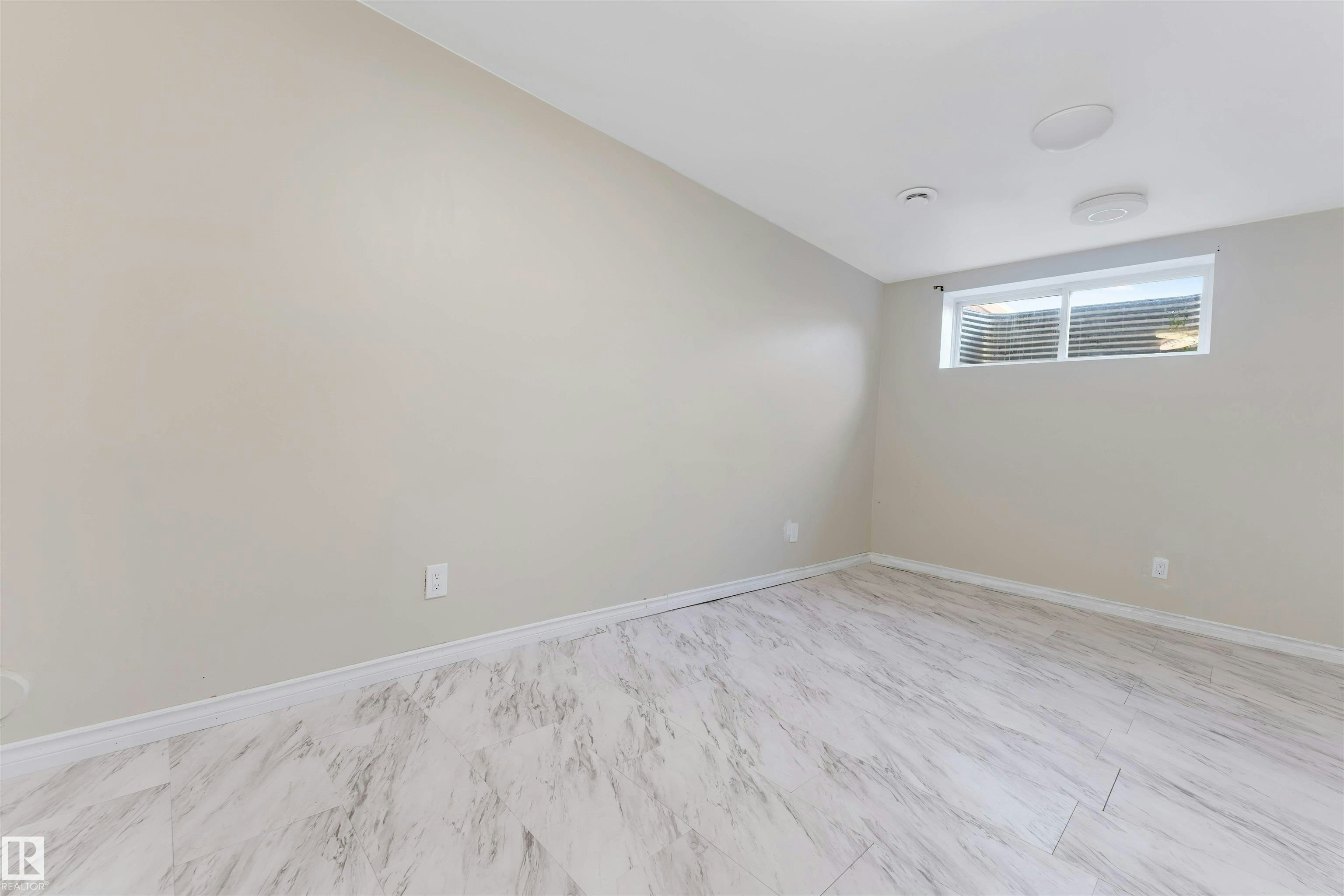 1124 37a Avenue, Edmonton, AB, T6T 0E7 - 33