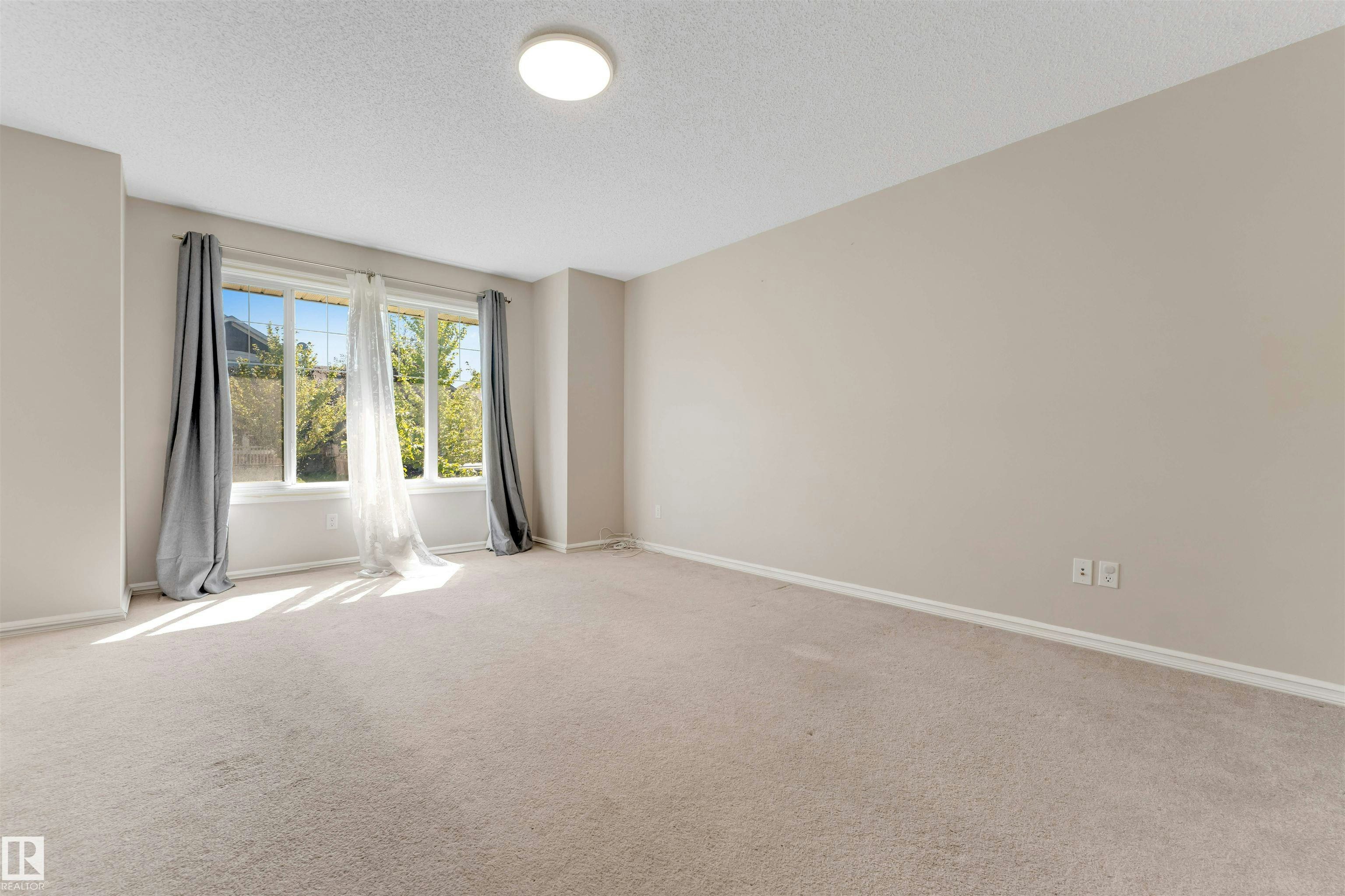 1124 37a Avenue, Edmonton, AB, T6T 0E7 - 12