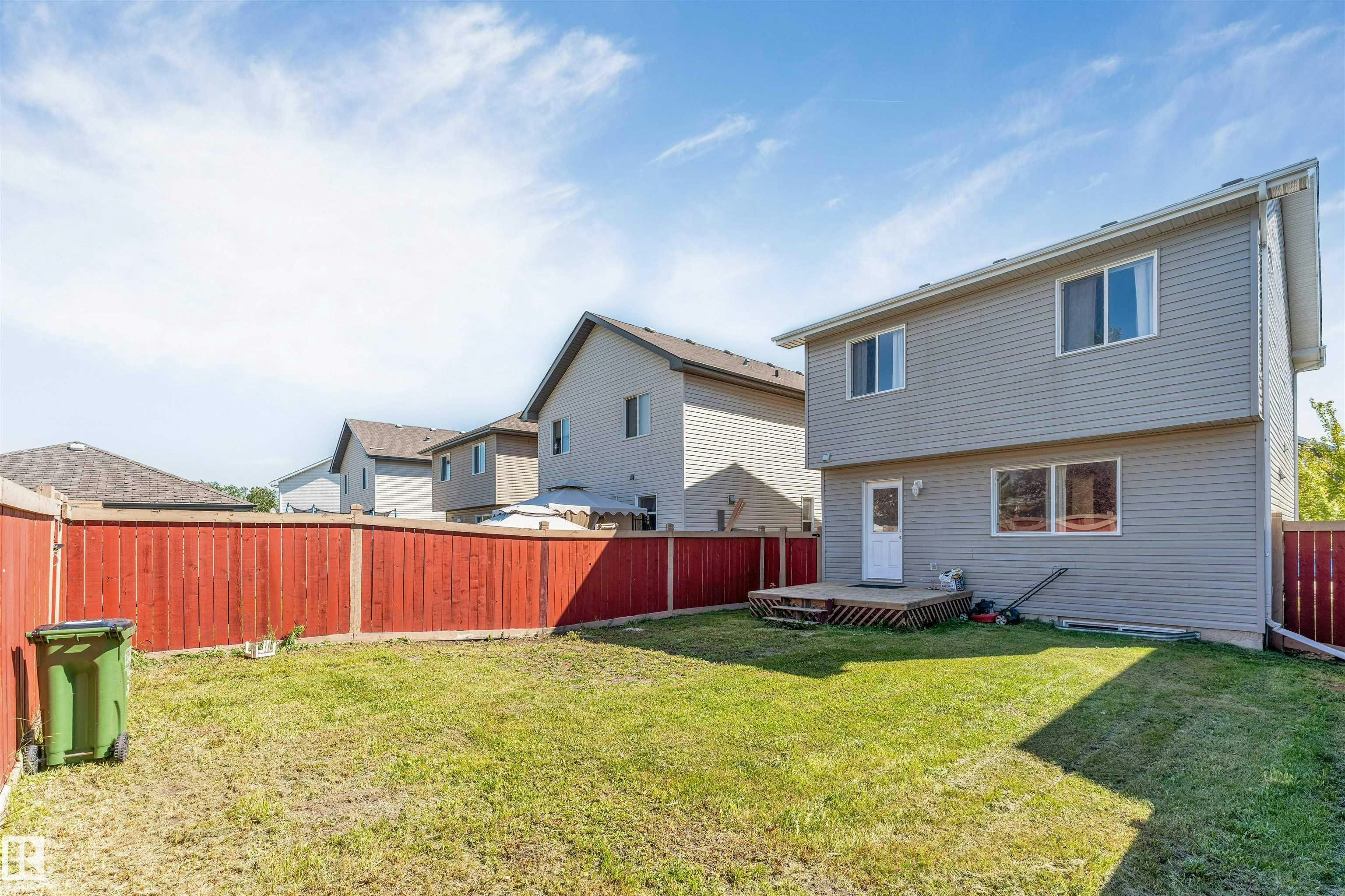 1124 37a Avenue, Edmonton, AB, T6T 0E7 - 4