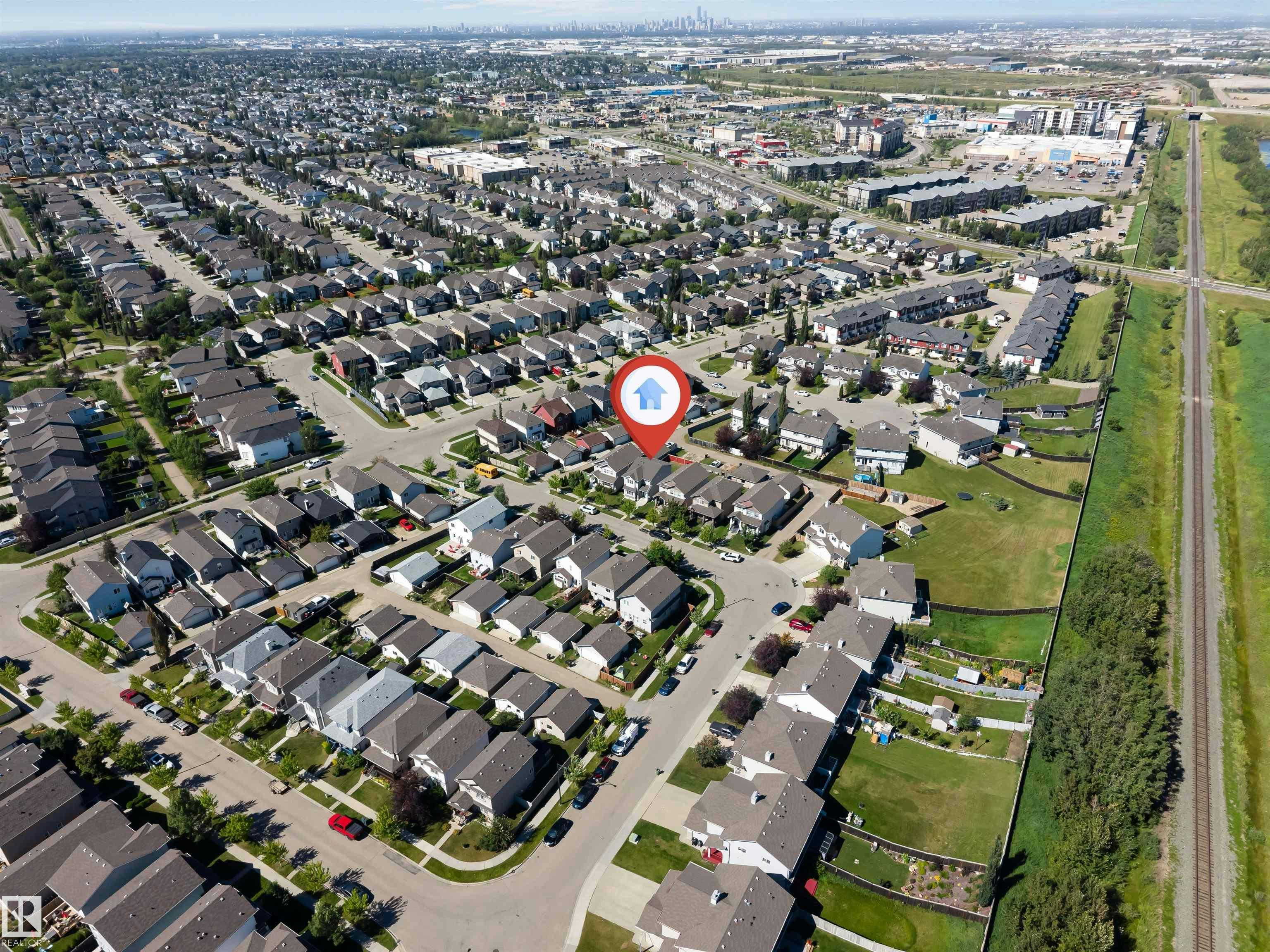 1124 37a Avenue, Edmonton, AB, T6T 0E7 - 5
